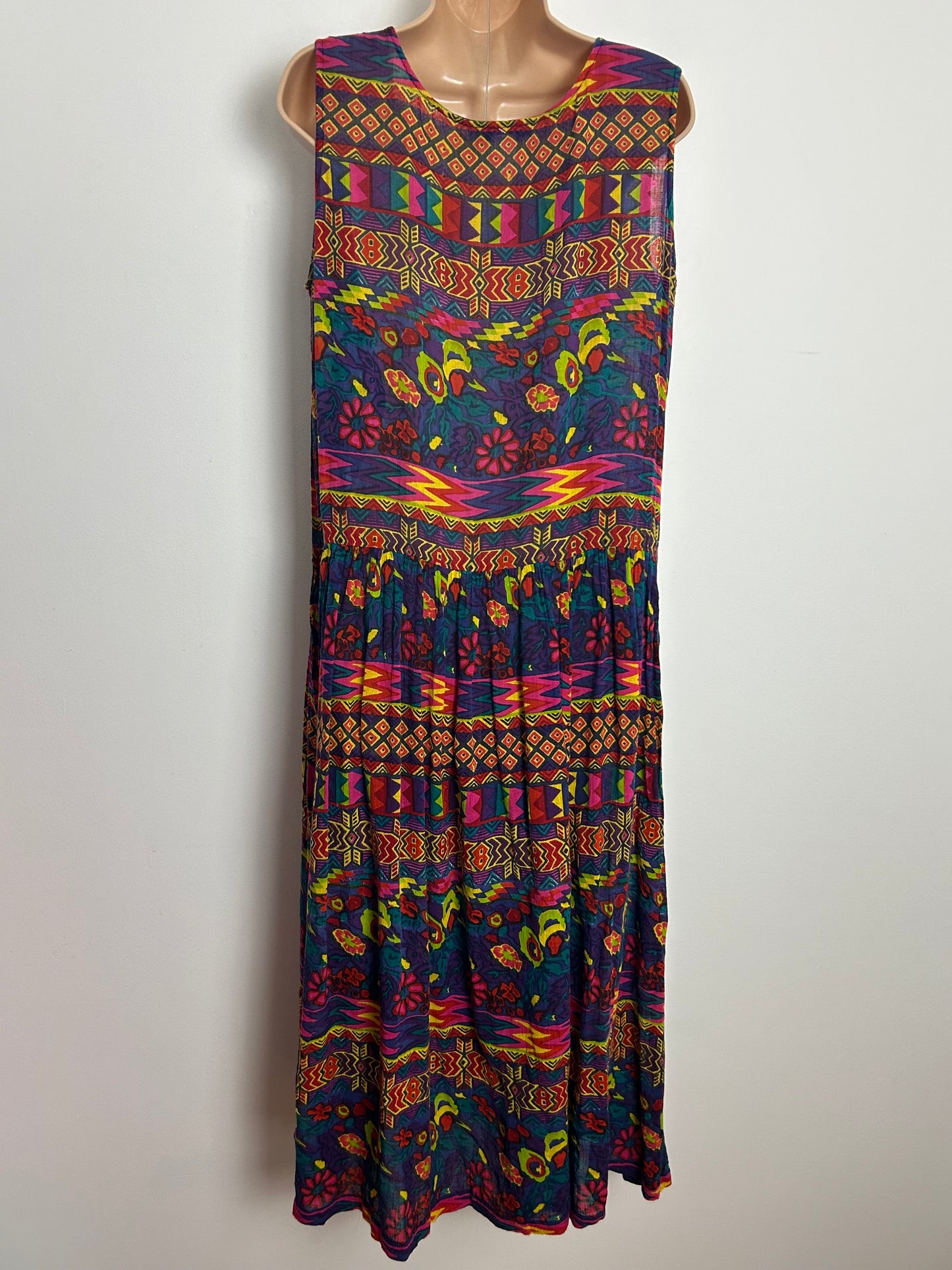 Vintage 1990s BRYN CONNELLY Size M 12 Purple Red Yellow & Green Abstract Print Indian Cotton Gather Pleated Smock Style Midi Dress