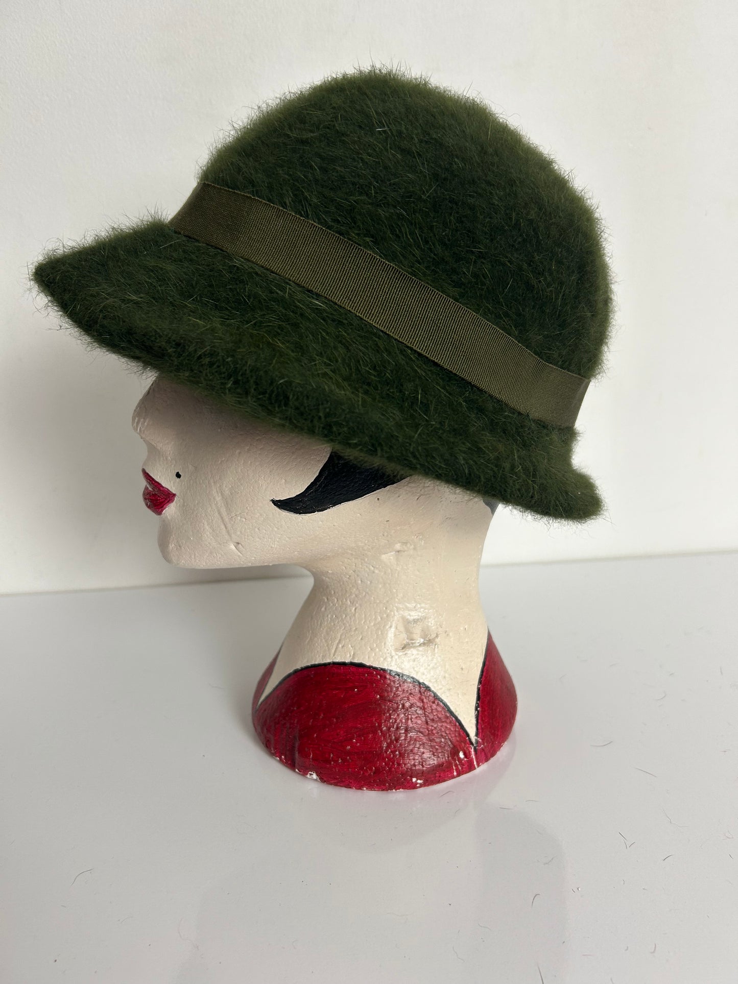 Vintage PIERRE LAULHERE PARIS Dark Green Angora & Wool Mix Hat