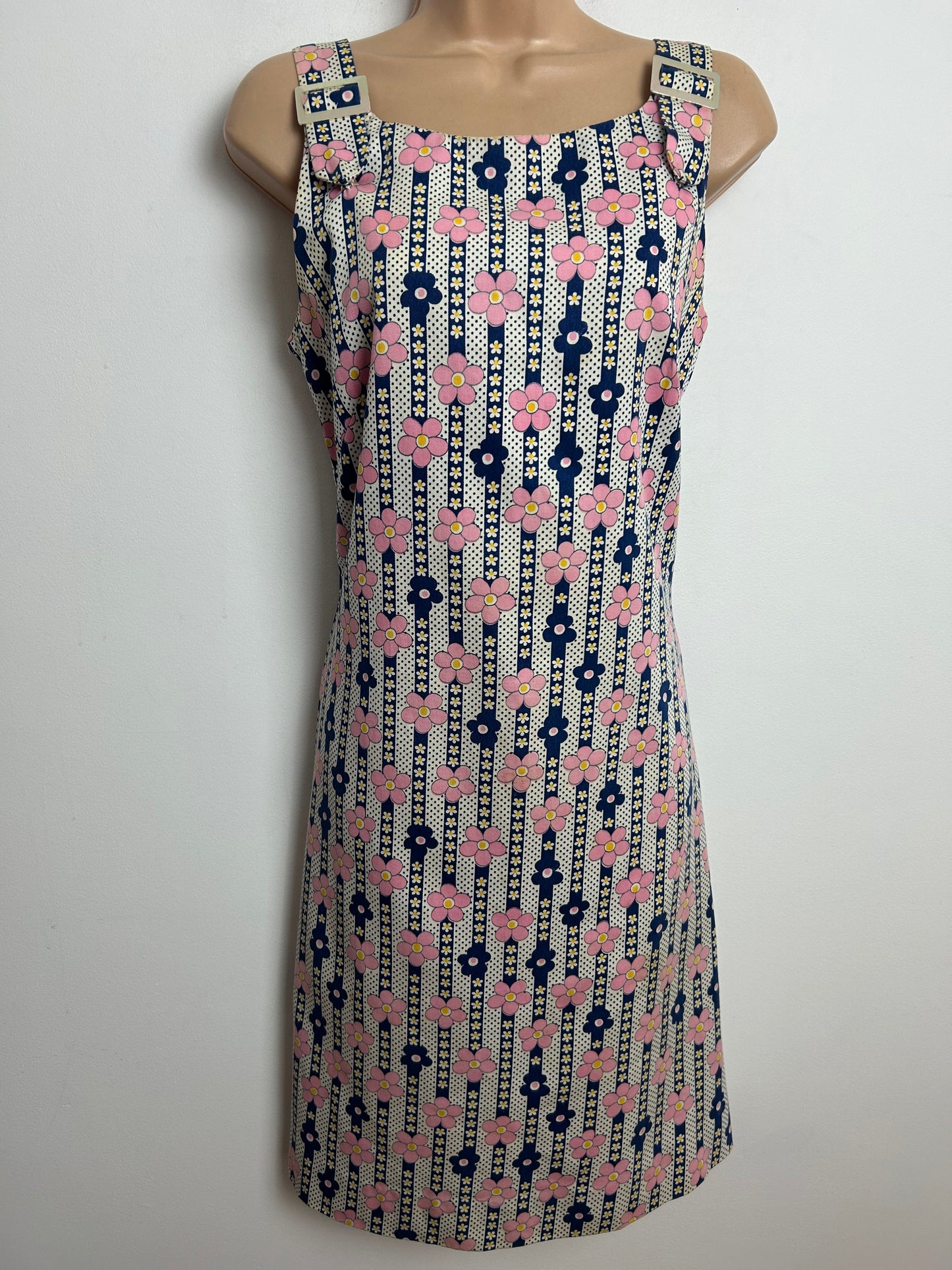 Vintage 1960s Size 8 White Pink & Navy Blue Daisy Stripe & Polka Dot Print Cotton Mod Shift Dress