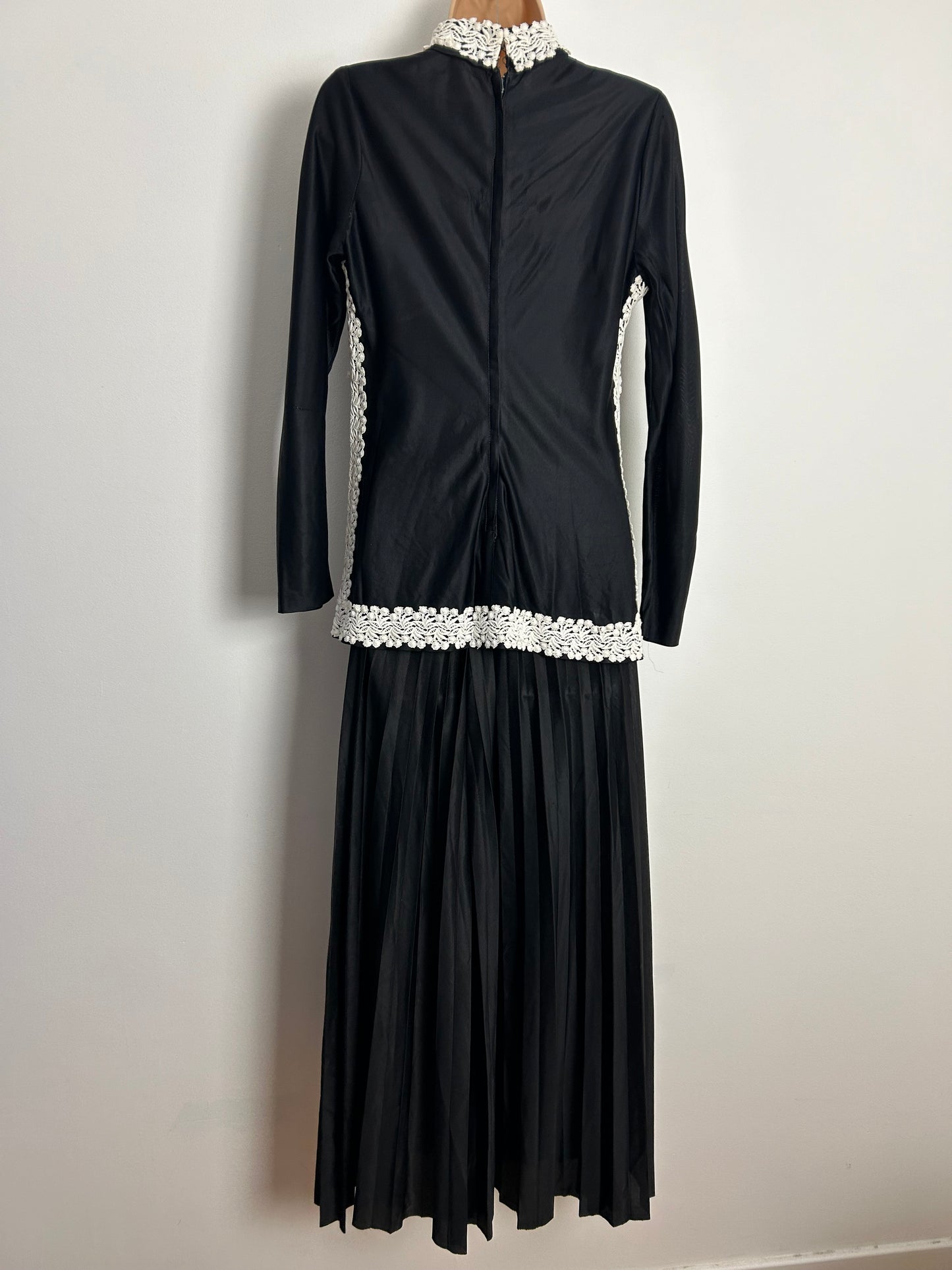 Vintage 1970s UK Size 6 Black Pleated Wide Leg Trouser & Tunic Two Piece Co-Ord Set