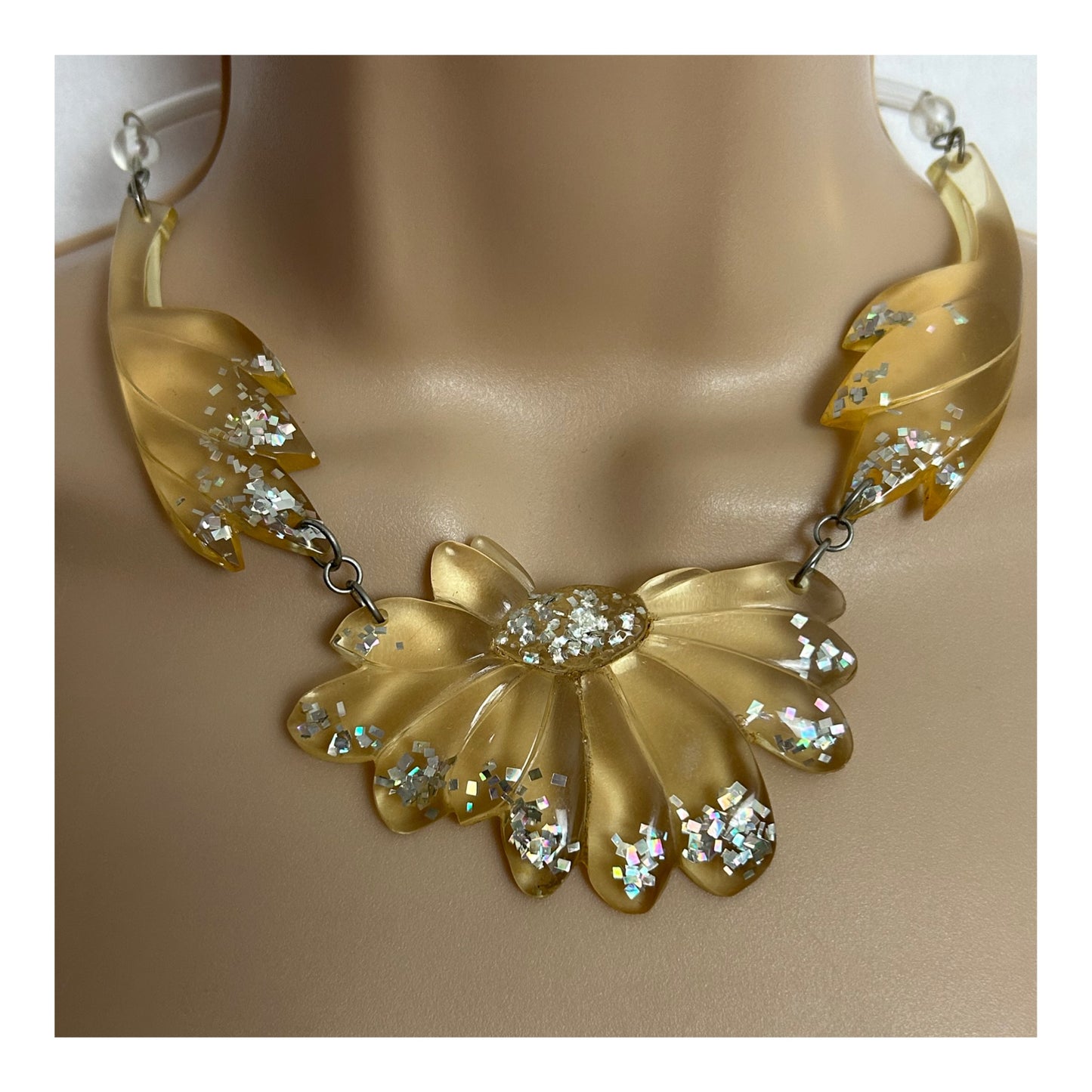 Vintage 1960s Gorgeous Lucite Plastic Articulated Flower Necklace With Silver Glitter