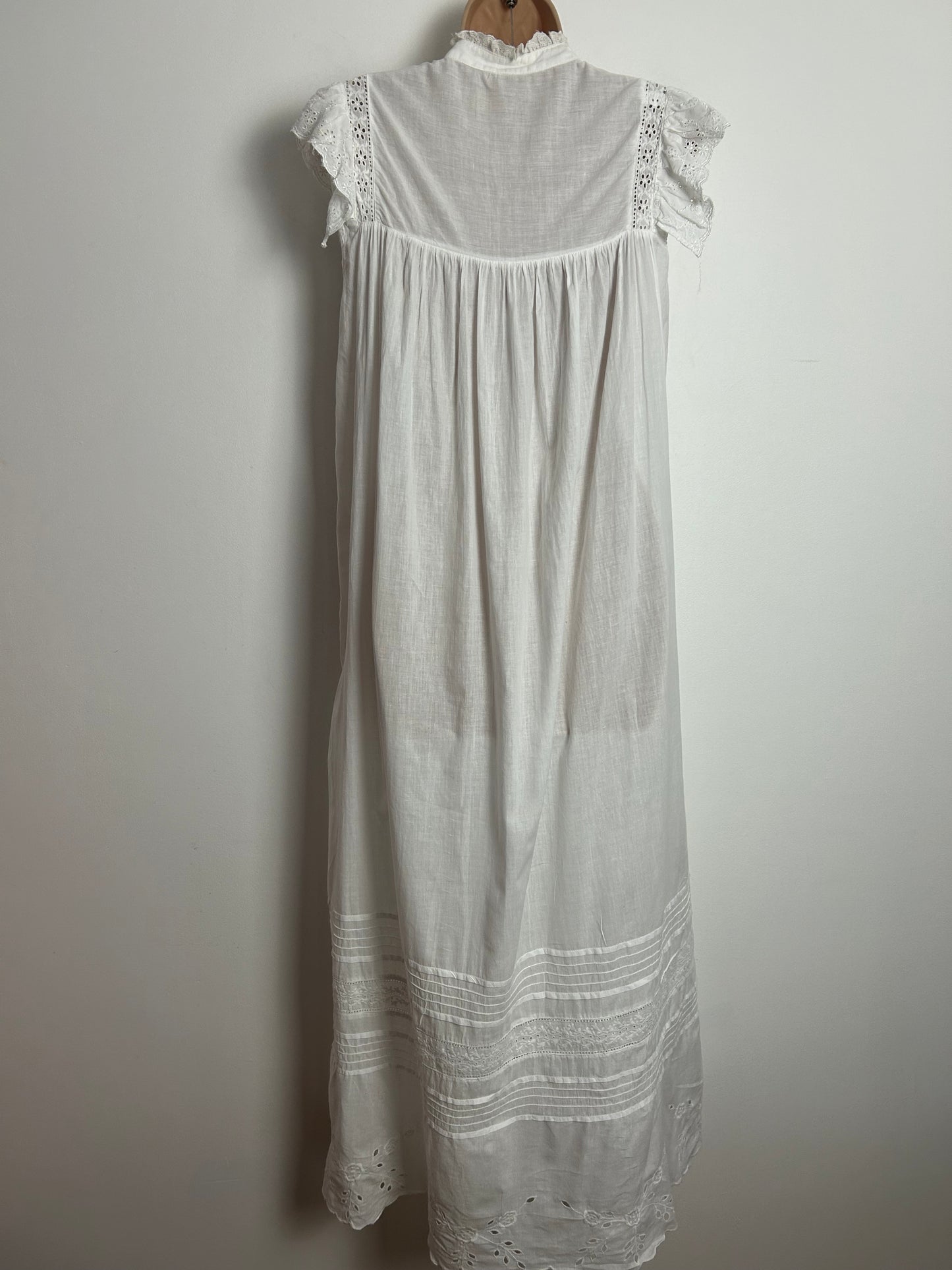 Modern Size S (8-10) White Indian Cotton Brodrie Anglais Detail Smock Style Nightdress Or Dress
