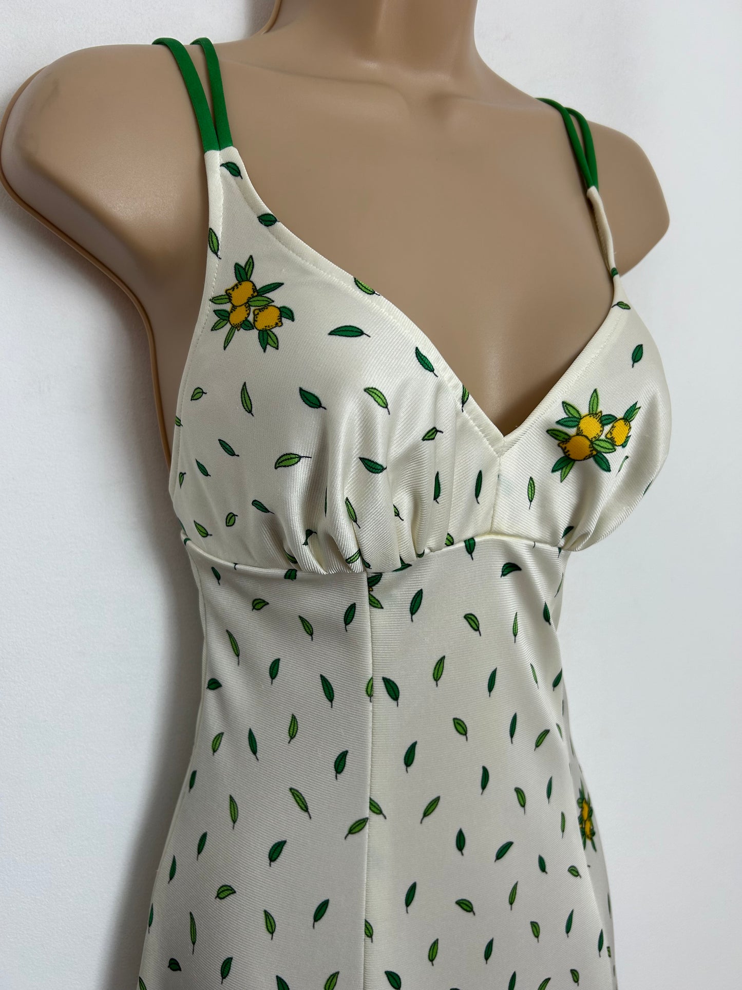 Vintage 1970s Size 6-8 White Green & Yellow Lemon & Leaf Print Double Cross Over Straps Summer Dress