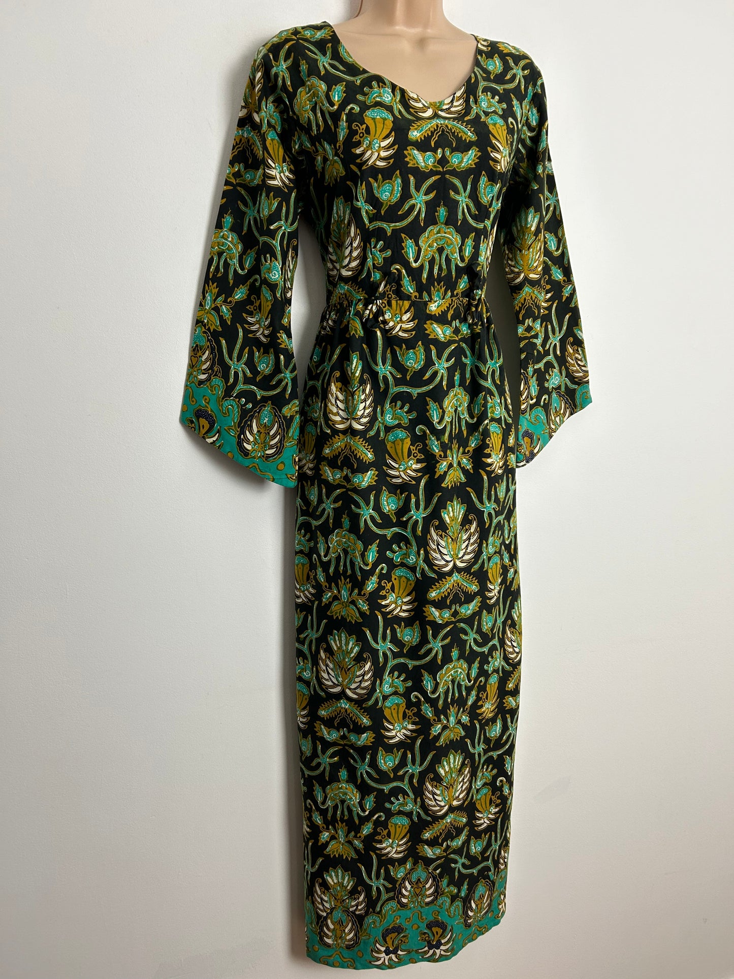 Vintage 1970s UK Size 12 Black Turquoise Green & Tan Brown African Wax Print Cotton Maxi Dress