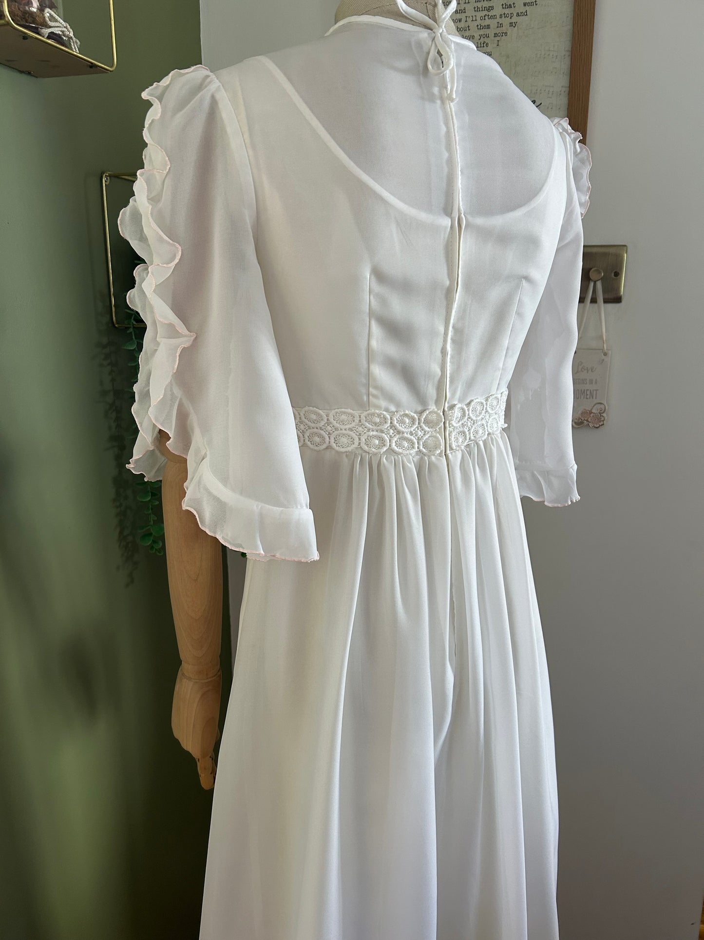 Vintage 1970s Size 6 White Ruffle Trim Mid Sleeve Boho Wedding Dress With Small Train