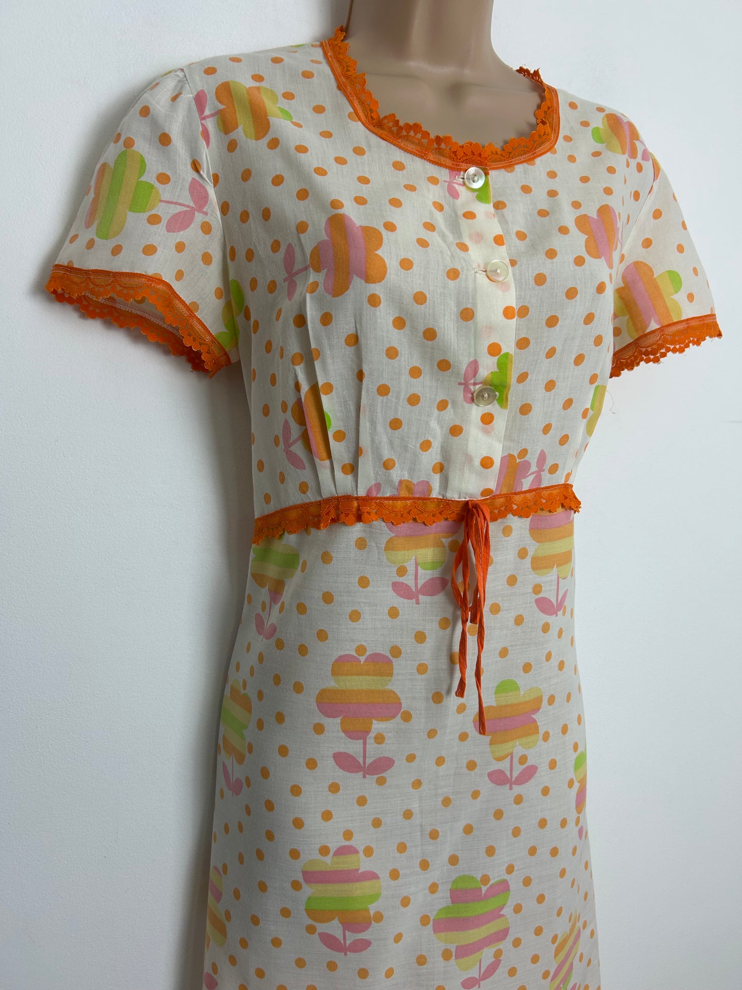 Vintage 1970s C&A Size 12 White Orange Green Pink & Yellow Polka Dot & Floral Print Cotton Mix Nightdress