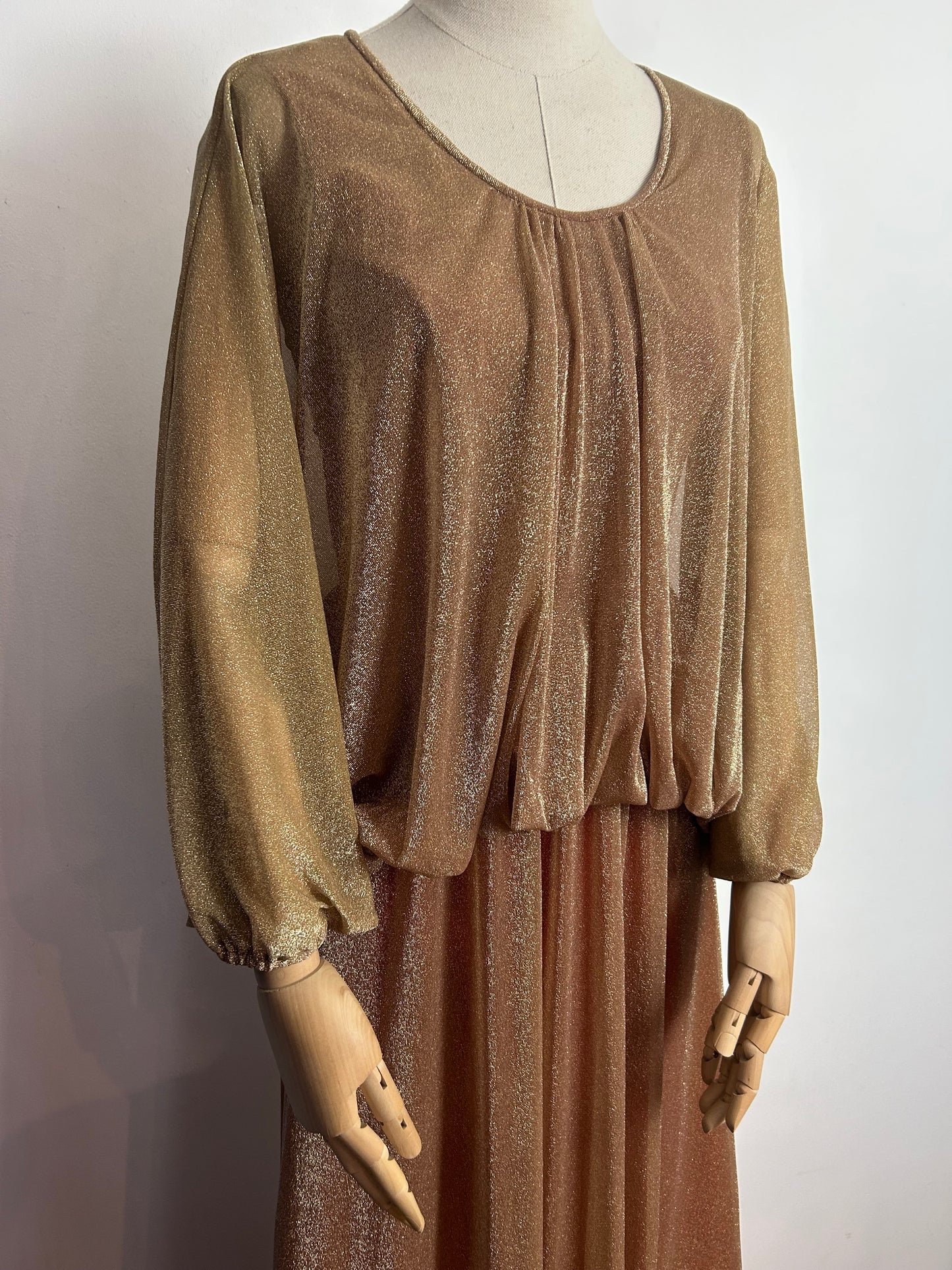 Vintage Late 1970s JOHN CHARLES UK Size 6-8 Gold Metallic Lurex Bat Wing Xmas Party Maxi Dress