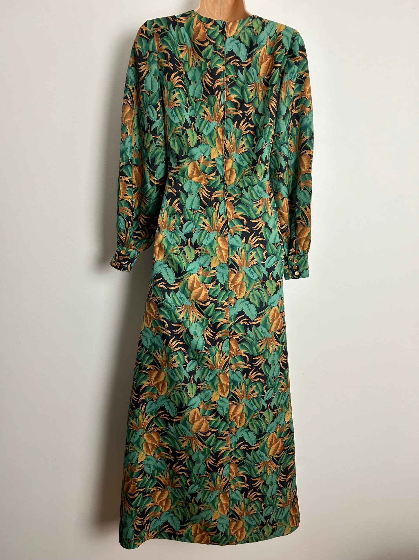 Vintage 1970s Size 10 Black Green & Sandy Beige Leaf Print Maxi Dress