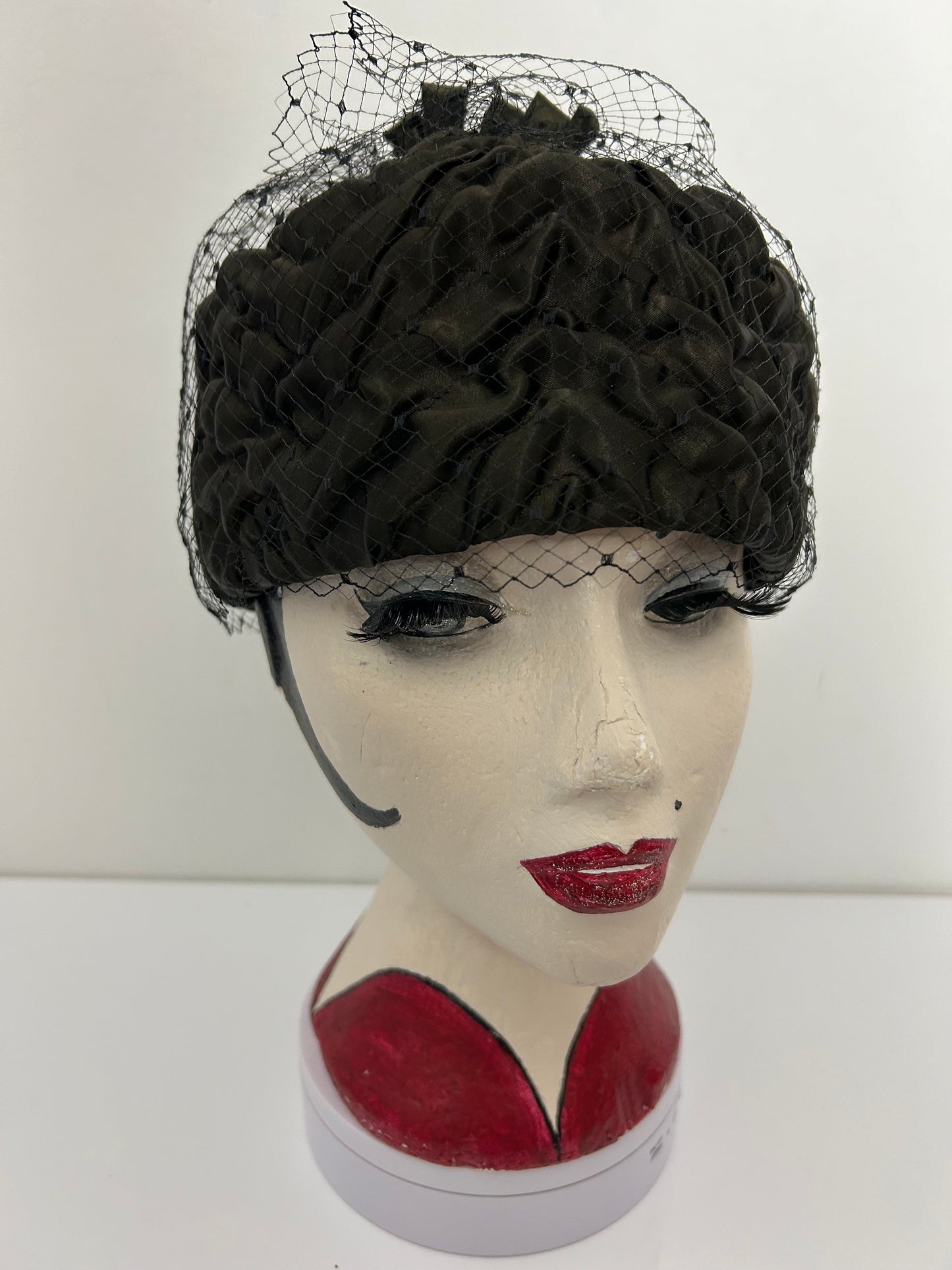 Vintage 1950s JACOLL Made In England Brown Crinkled Satin Net Covered Pill Box Hat