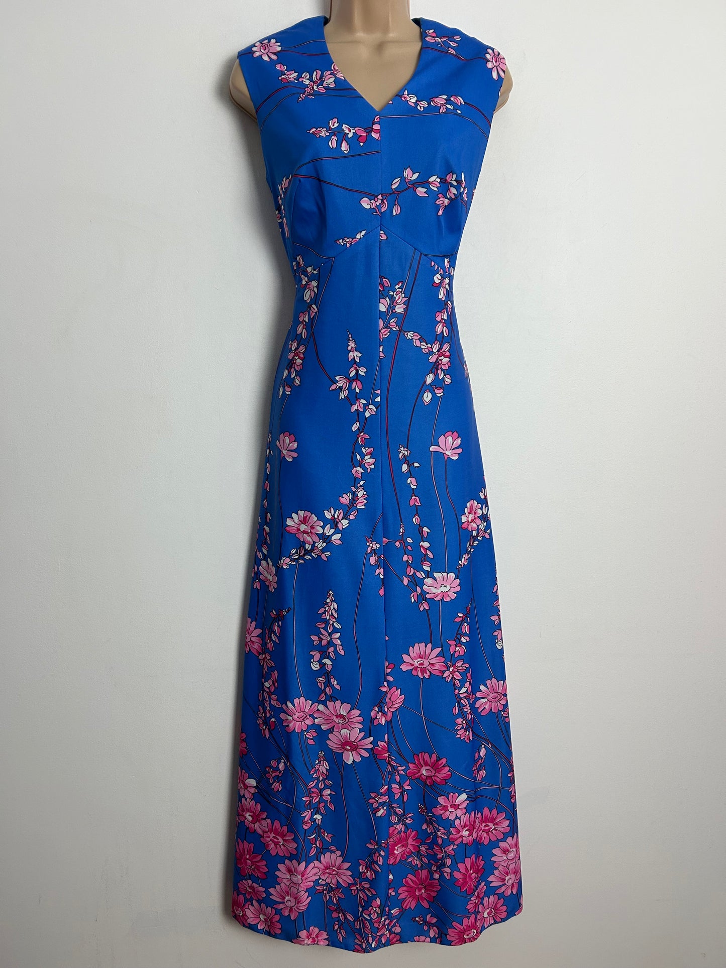 Vintage 1970s UK Size 12 Pretty Blue & Pink Tones Floral Print Sleeveless Maxi Dress