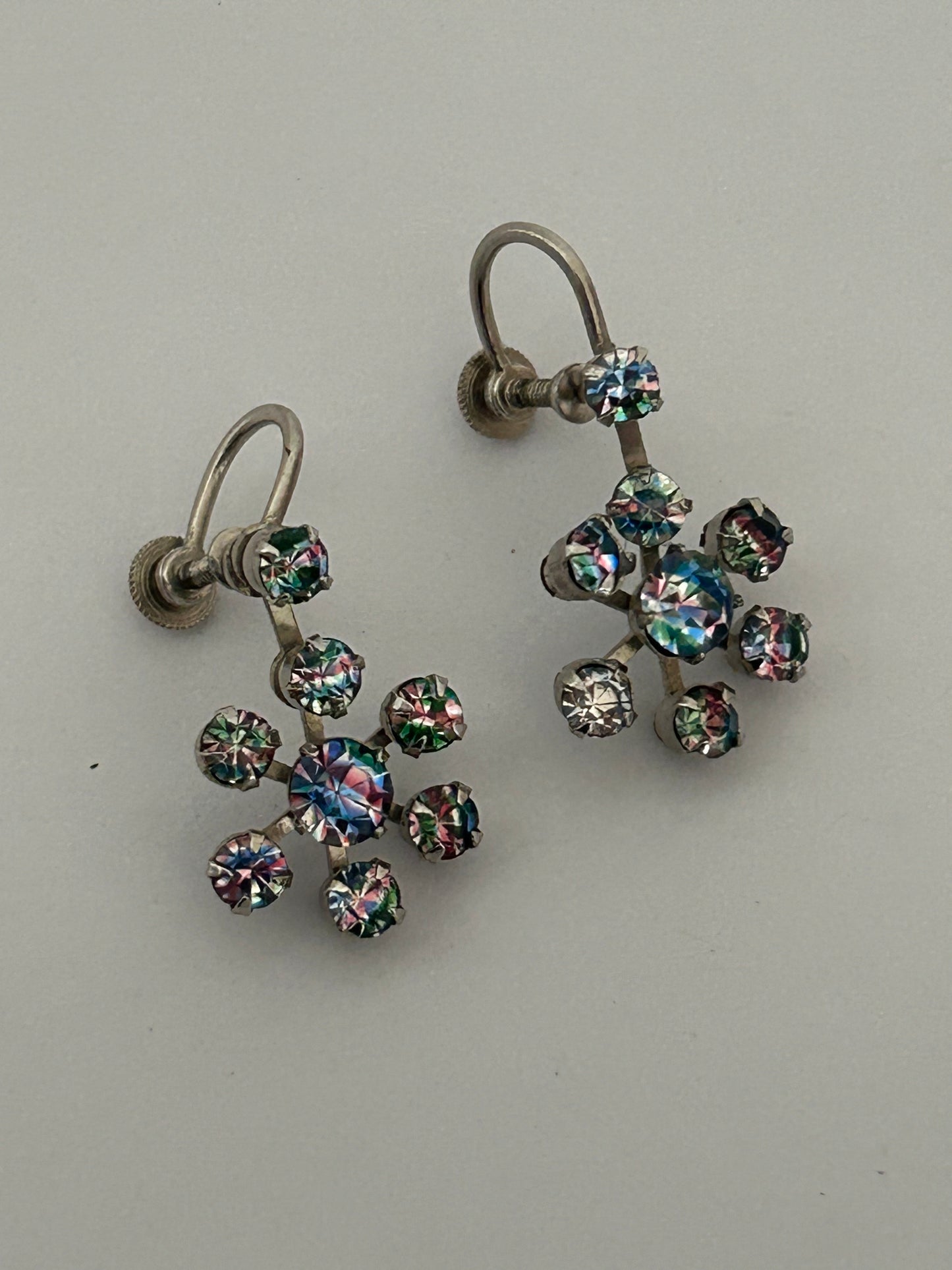 Vintage 1950s Silver Tone Rainbow Iris Glass Screw Back Flower Dangle Earrings