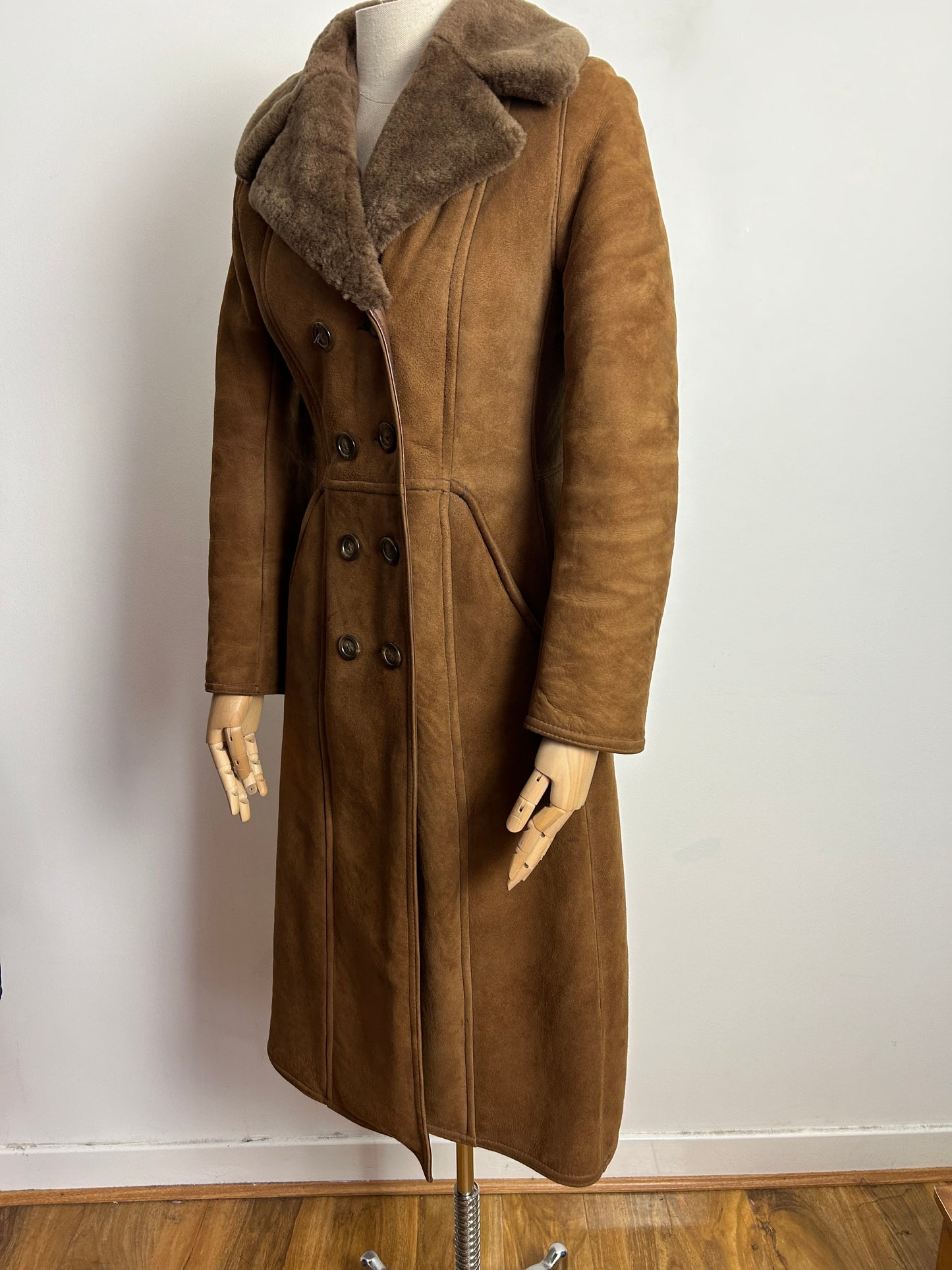 Vintage 1970s AN ARISTOCRAT BY MOORLANDS UK Size 8 Fine Sheepskin Penny Lane Style Coat