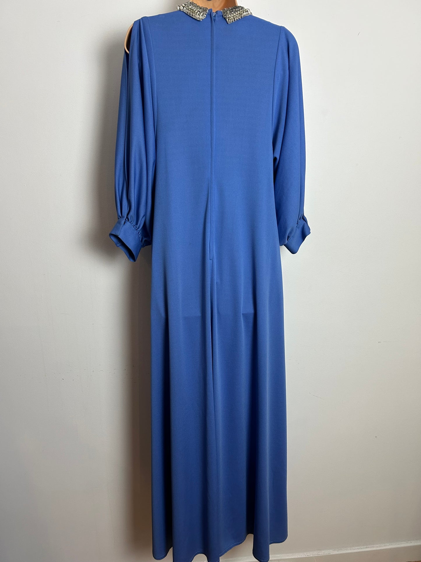 Vintage Early 1970s LESHGOLD Size 8-10 Powder Blue Silver Bead & Sequin Applique Split Sleeve Occasion Evening Maxi Dress