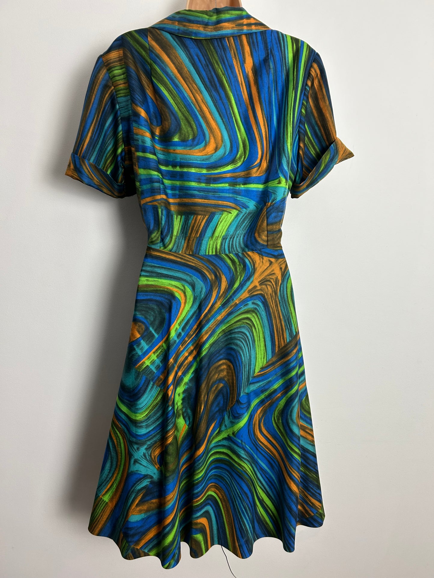 Vintage Late 1960s UK Size 14 Blue Green & Orange Stripe Print Short Sleeve Fit & Flare Dress