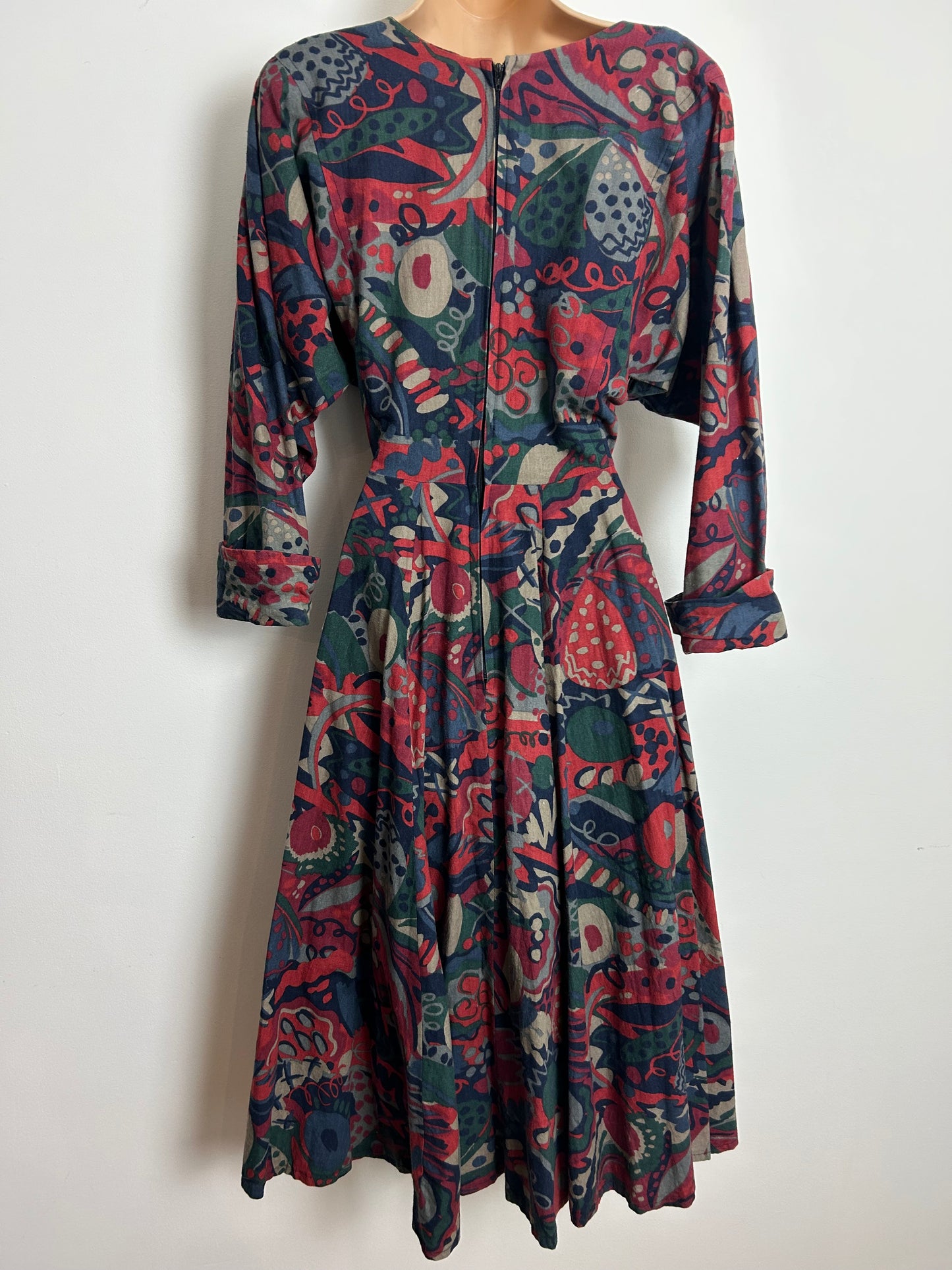 Vintage 1980s DROOPY & BROWNS Angela Holmes Size 6 Dark Green Red & Grey Abstract Print Midi Dress