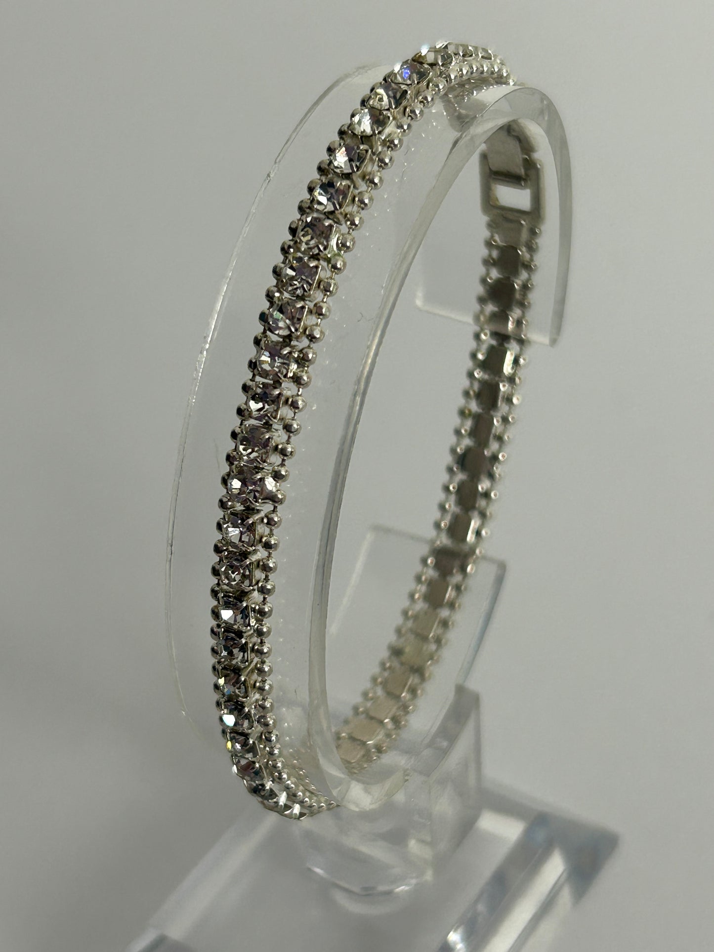Vintage Pretty Silver Tone Diamante Set Bracelet