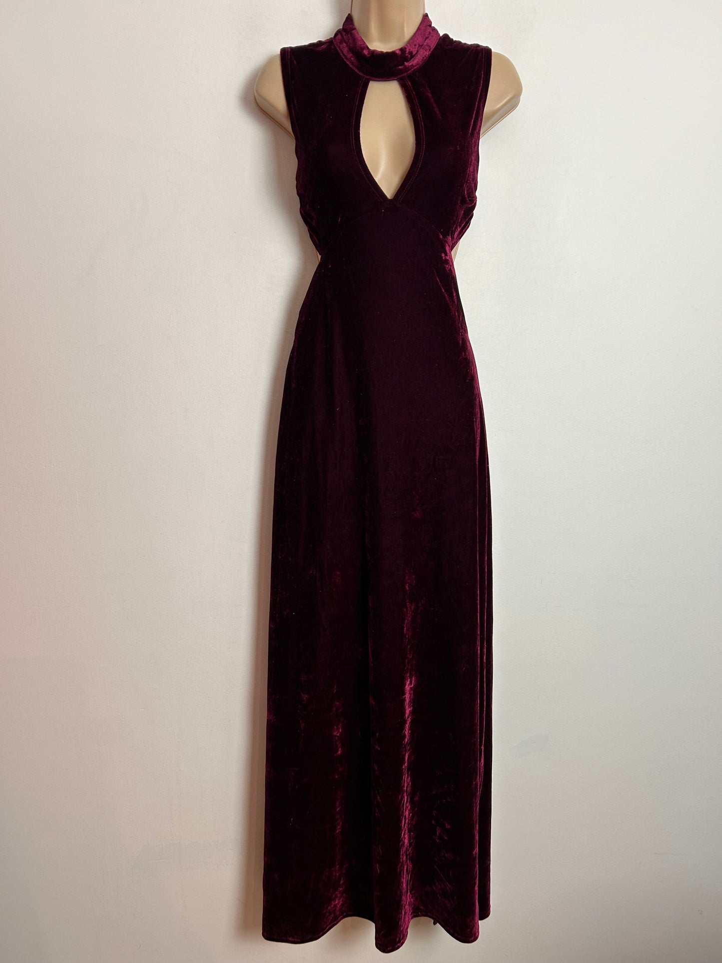 Vintage 1990s UK Size 8-10 Dark Red Maroon Sleeveless Keyhole Open Back Velour Maxi Party Dress