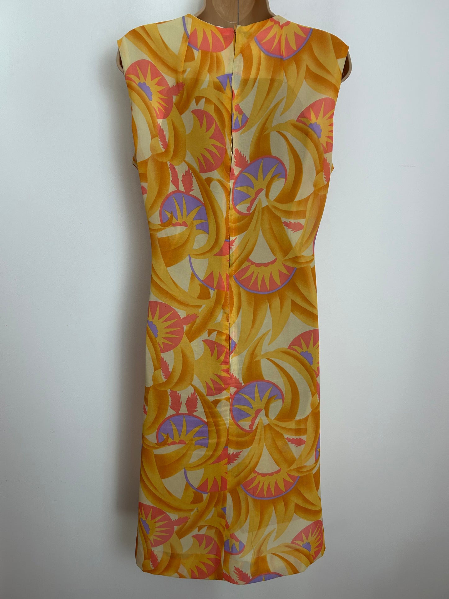 Vintage 1960s ERIKO Size 12 Dark Yellow Pink & Violet Abstract Print Mod Summer Lightweight Shift Dress