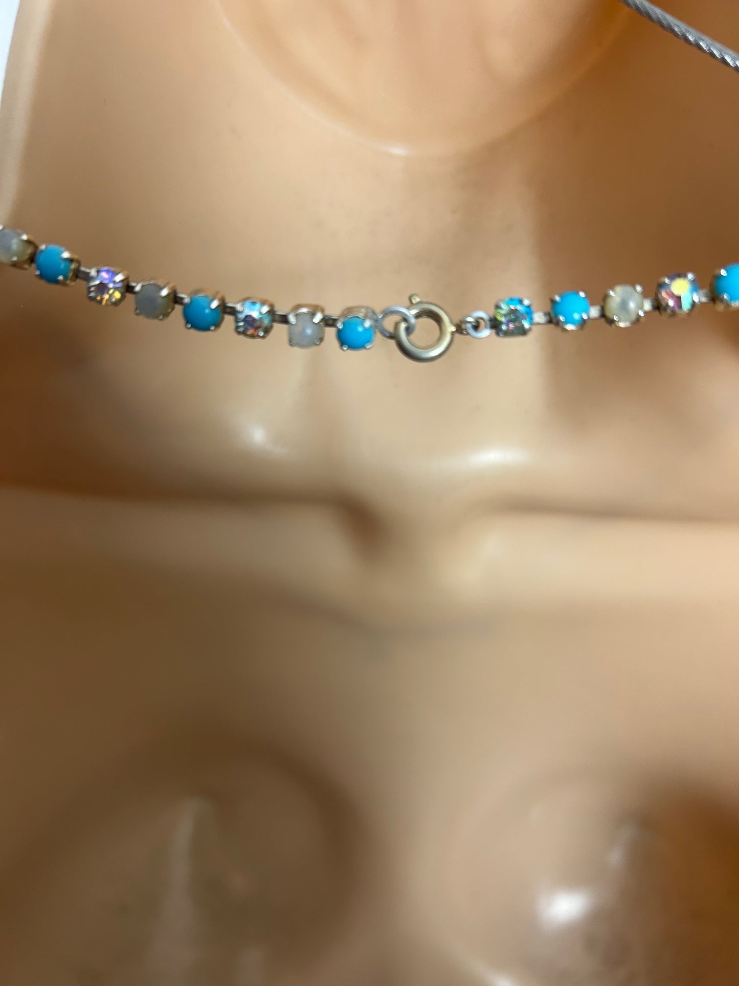 Vintage 1960s Blue Turquoise & Iridescent Aurora Borealis Glass Stone Flower Necklace