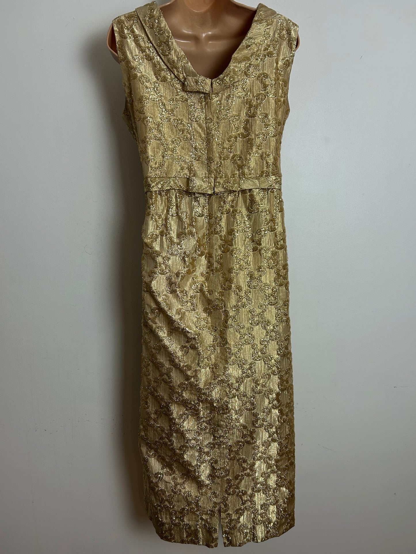 Vintage 1960s Size 14 Metallic Gold Sleeveless Christmas Party Occasion Midi Dress
