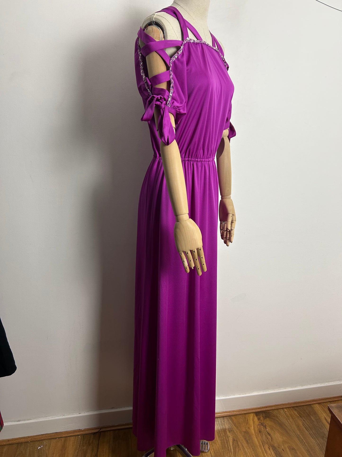 Vintage 1980s UK Size 14 Purpley Magenta Criss Cross Ladder Detail Shirt Sleeve Occasion Evening Maxi Dress