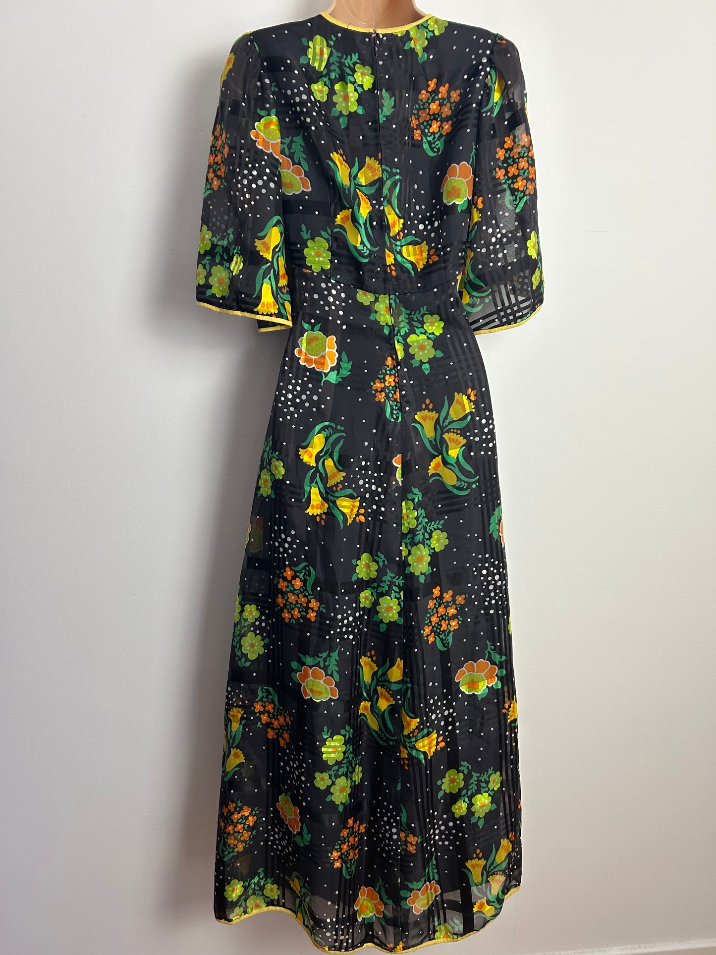 Vintage 1970s Size 8 Black Yellow Orange & Green Floral & Polka Dot Print Short Flared Sleeve Maxi Dress