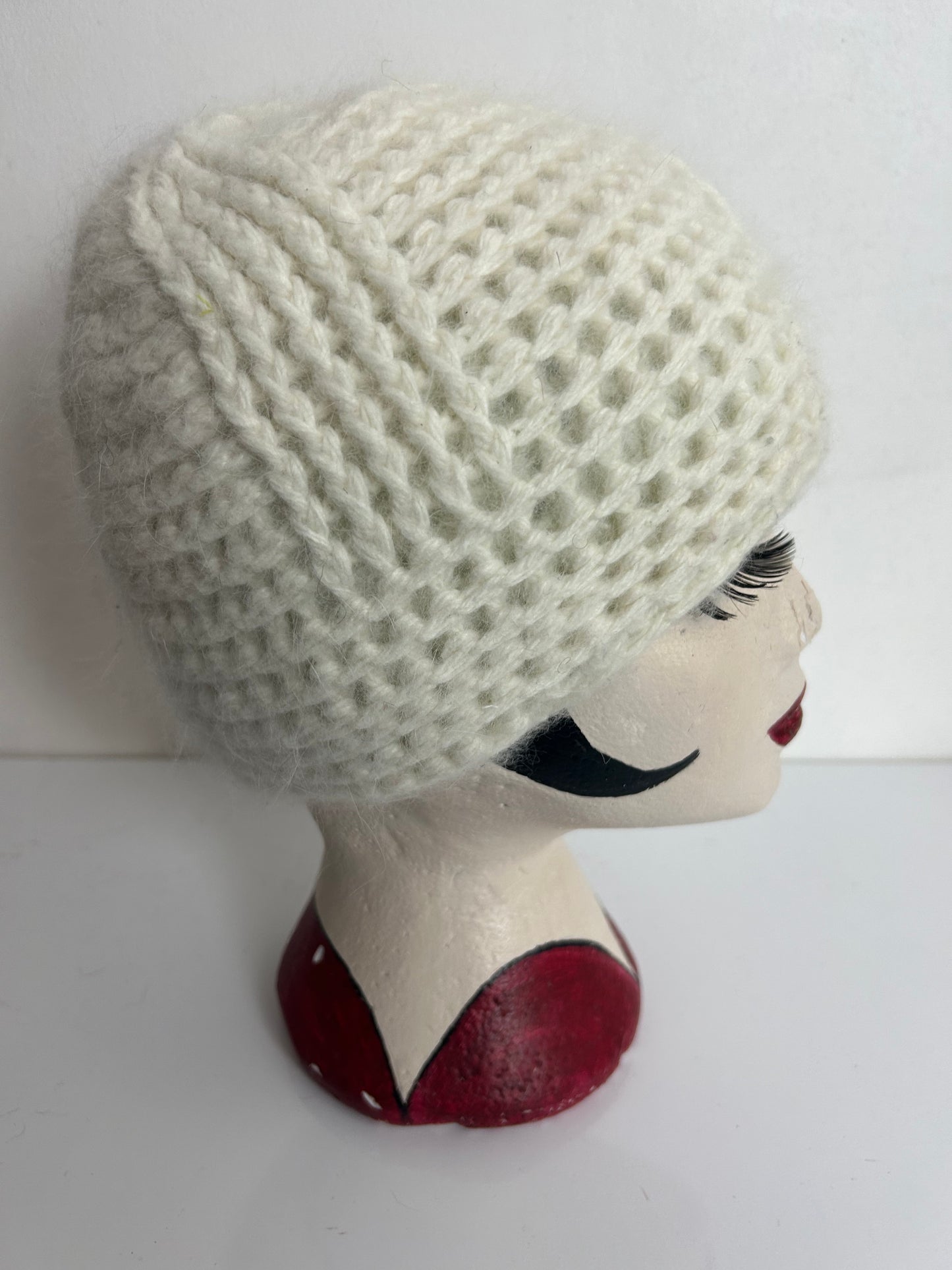 Vintage Winter White Chunky Knit Angora & Wool Mix Beanie Hat