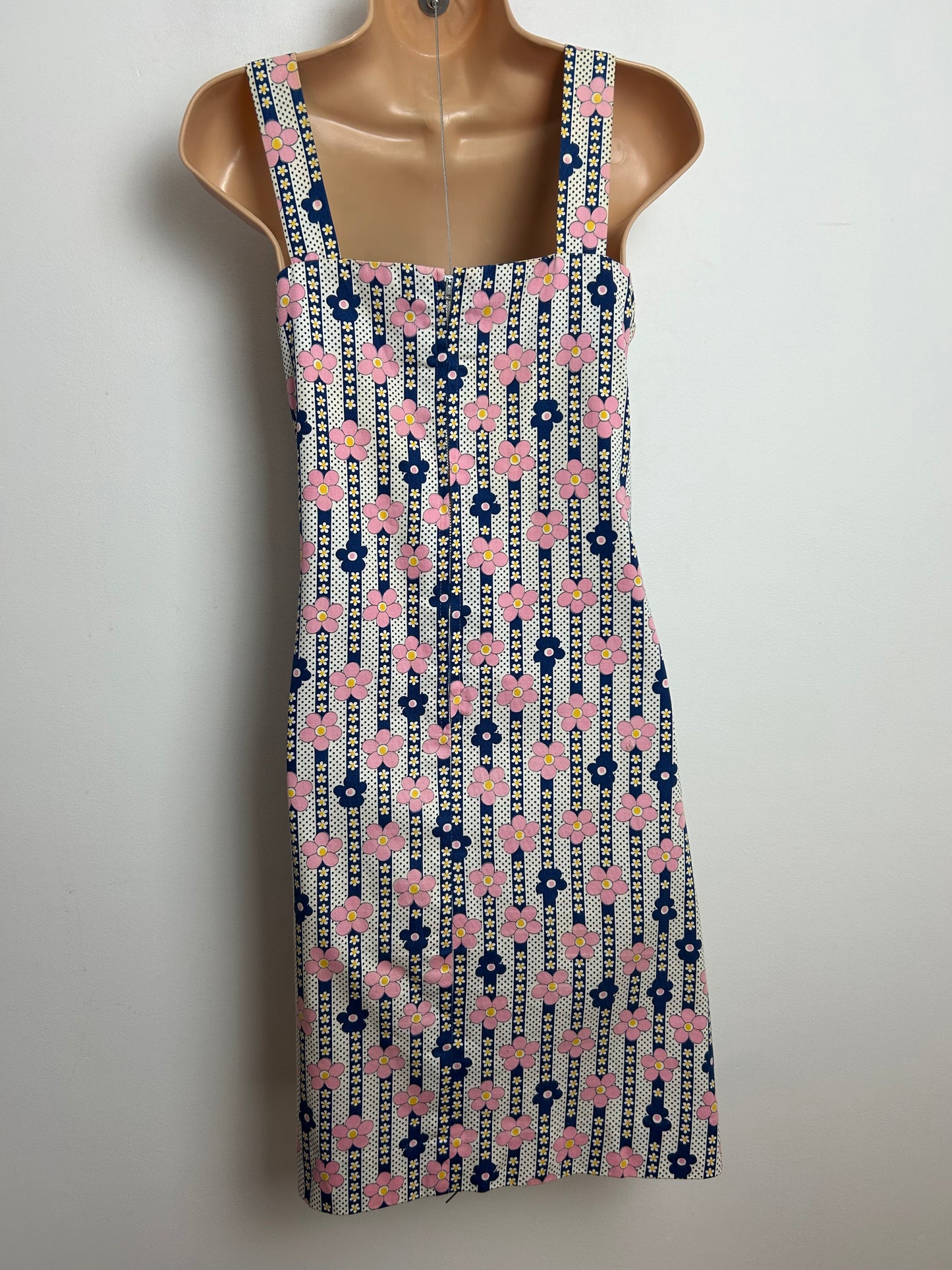 Vintage 1960s Size 8 White Pink & Navy Blue Daisy Stripe & Polka Dot Print Cotton Mod Shift Dress
