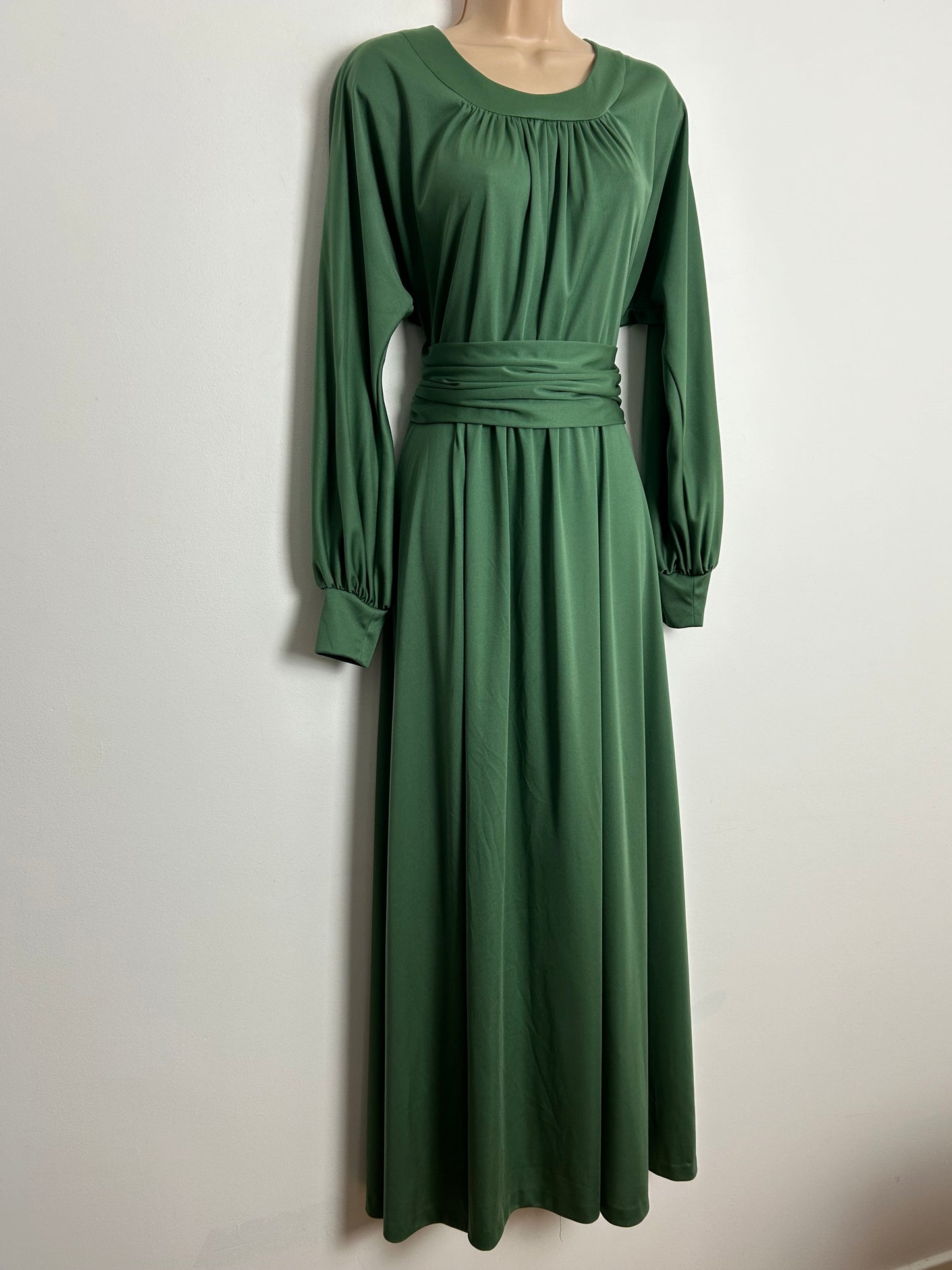 Vintage 1970s DEHA OF SWEDEN UK Size 8 Moss Green Long Dolman Sleeve Cummerbund Waist Detail Maxi Dress