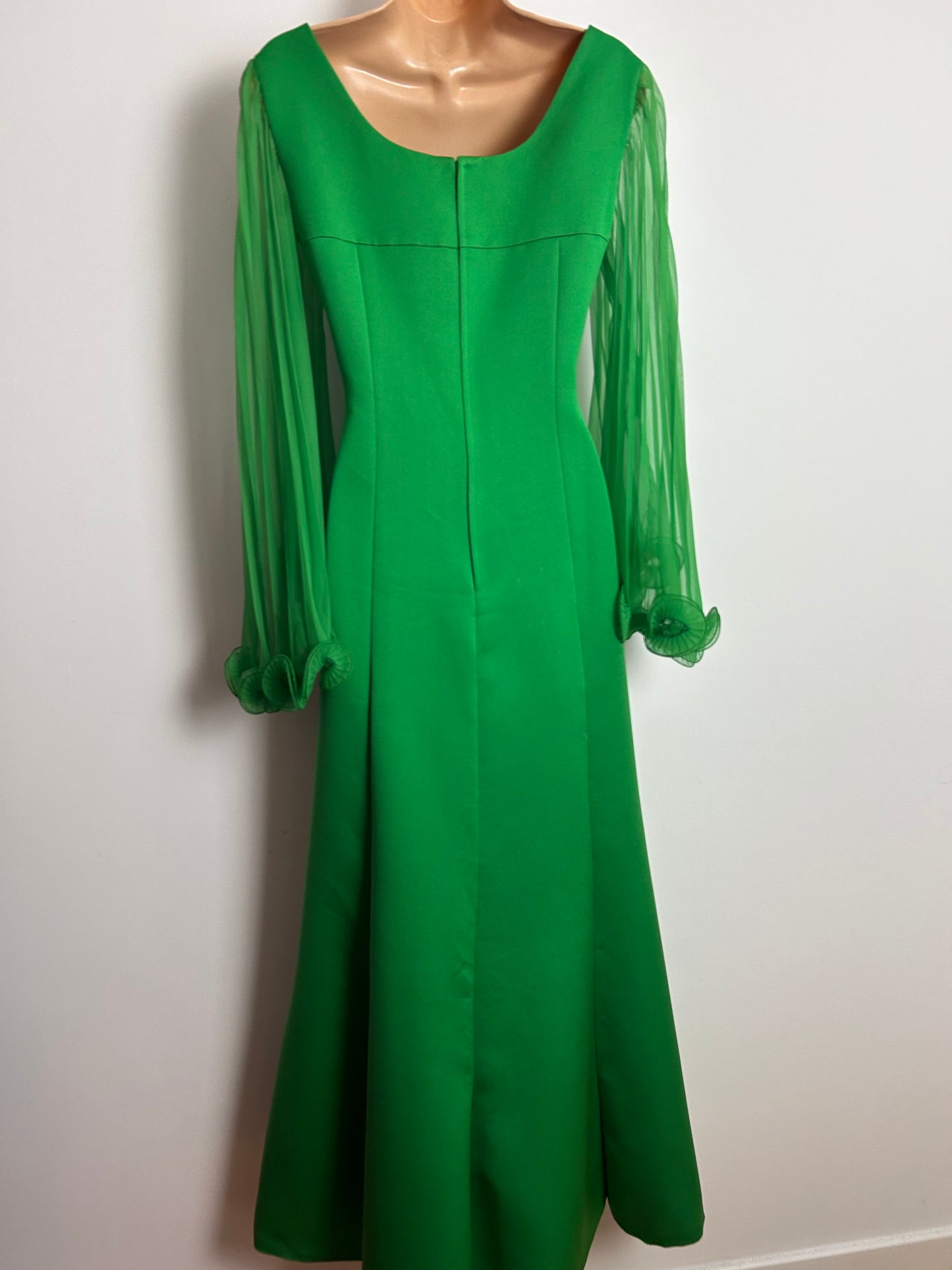 Vintage 1960s RADTKE & RADTKE Size 10 Green Long Flared Pleated Chiffon Sleeve Occasion Evening Maxi Dress