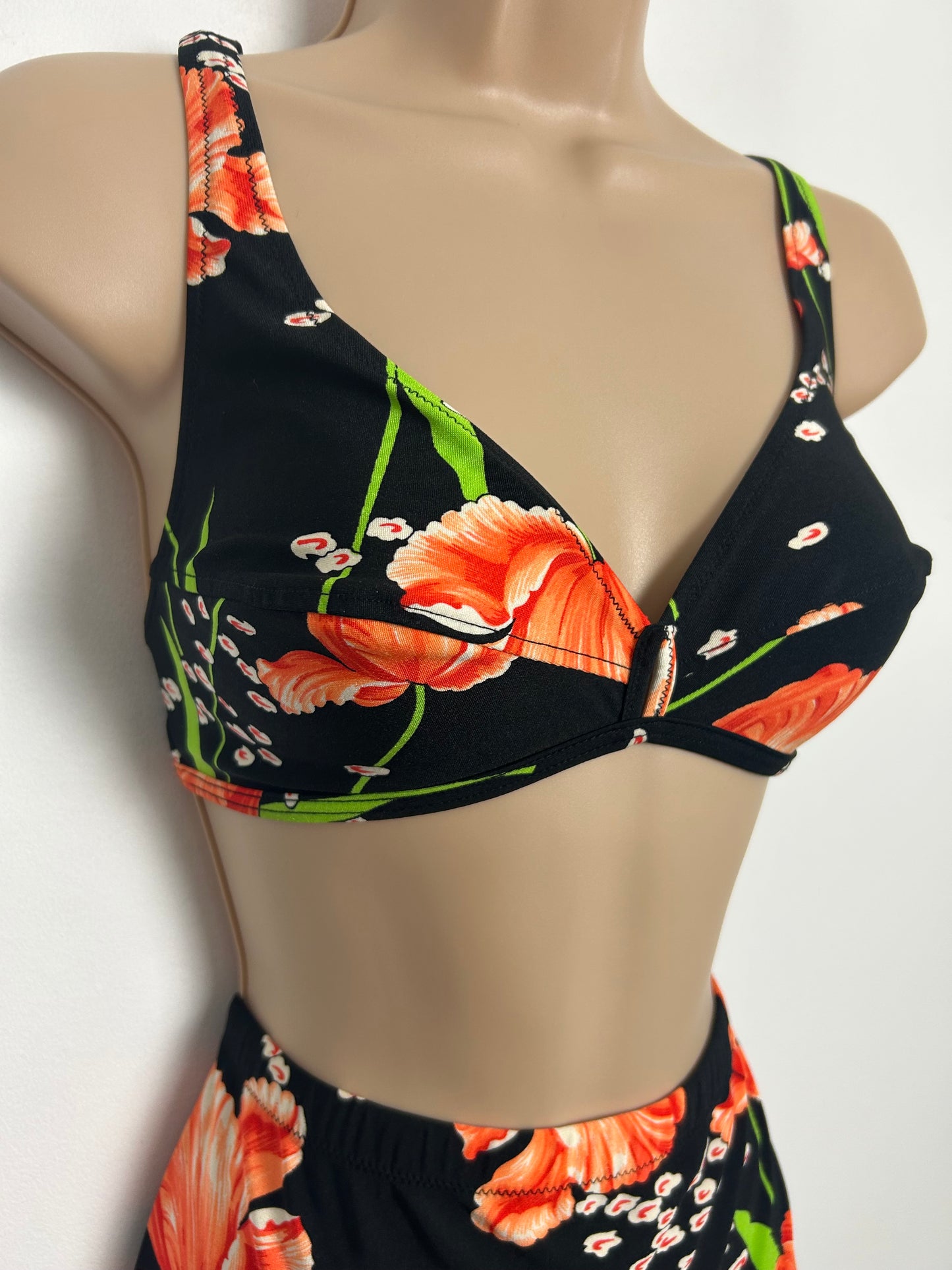 Vintage 1960s TRIUMPH INTERNATIONAL Approx Size 12 "Jalisco" Black & Orange Floral Print Bikini
