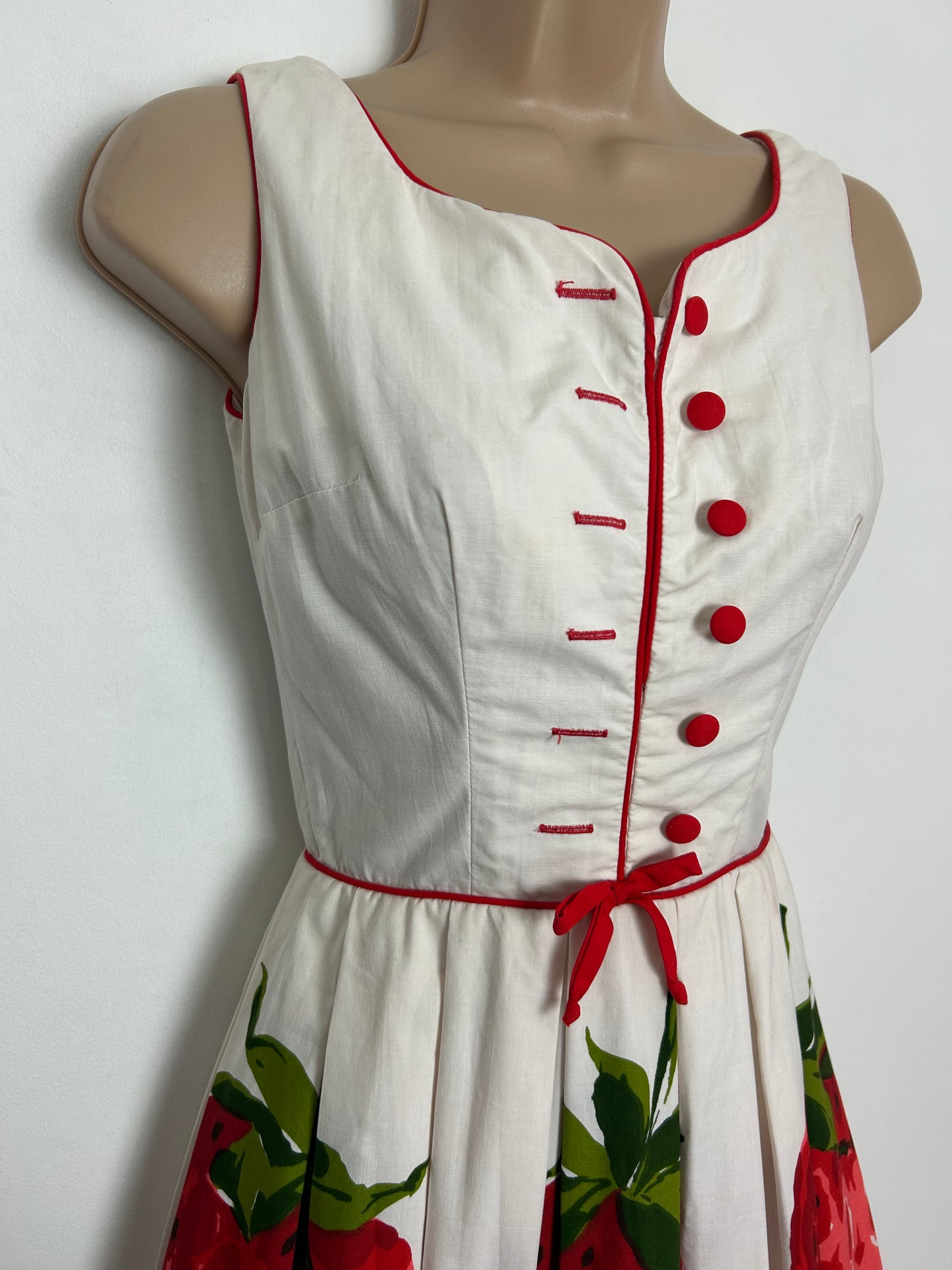 Vintage 1950s BLANES Size 6 AMAZING Cream & Red Strawberry Print Cotton Belted Pleated Dress
