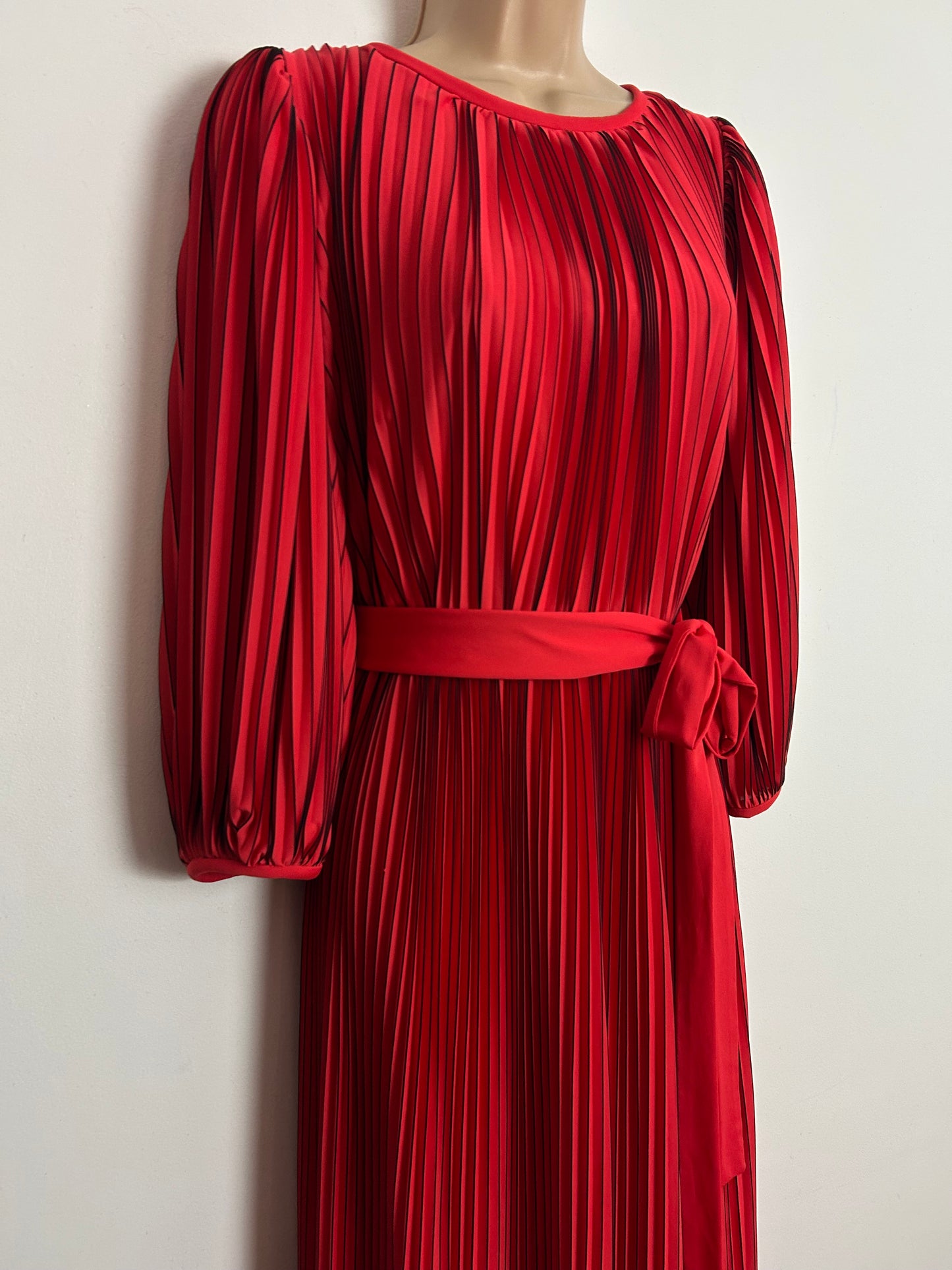 Vintage Late 1970s PETER ELLIS UK Size 10 Red & Black Stripe Edged Accordion Pleated Belted Occasion Maxi Dress