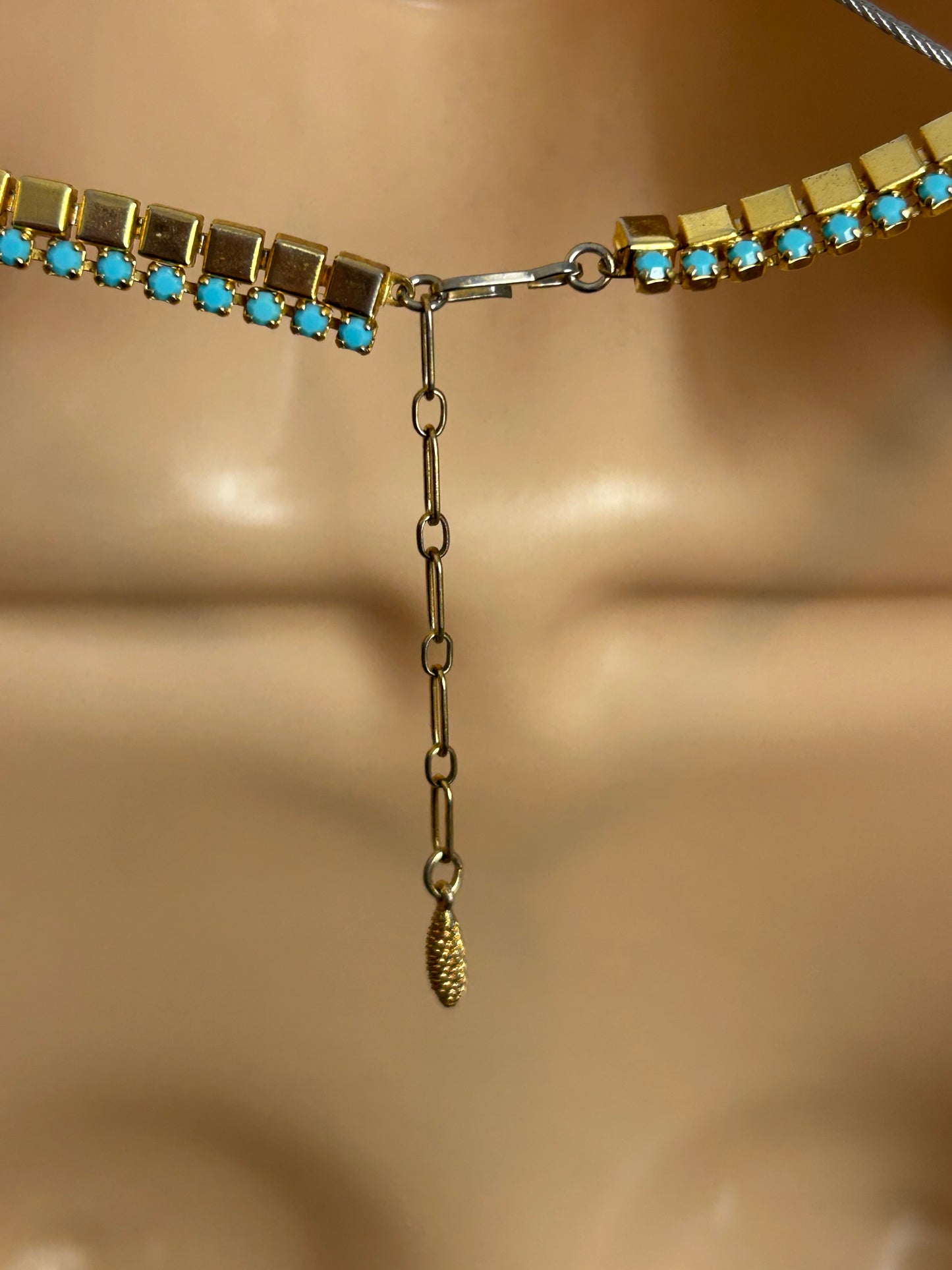 Vintage 1960s Beautiful Gold Tone Turquoise Bead Five Strand Necklace