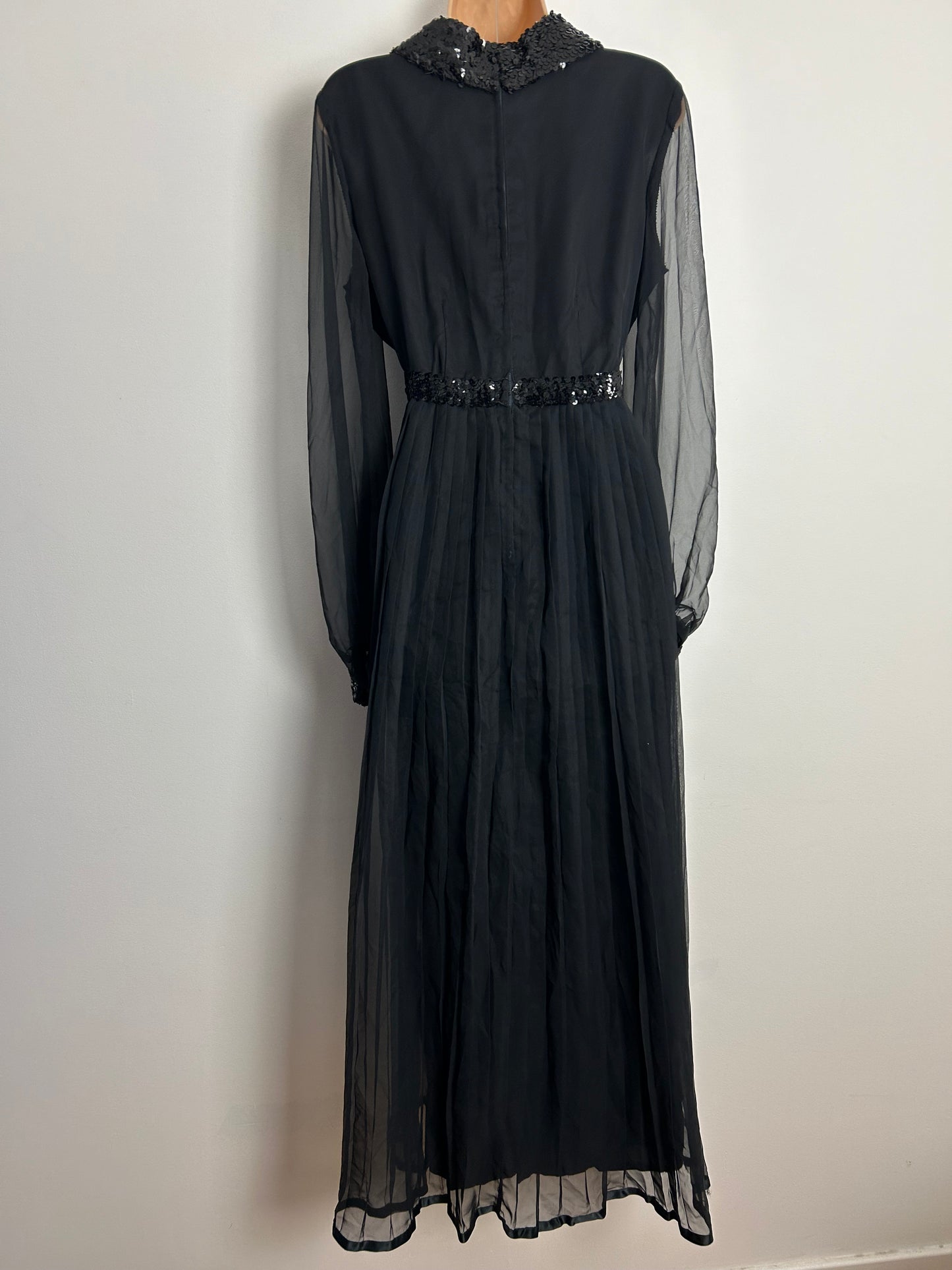 Vintage 1970s EMMA SOMERSET UK Size 14 Black Sequin Trim Bow Detail Long Sleeve Pleated Occasion Evening Maxi Dress