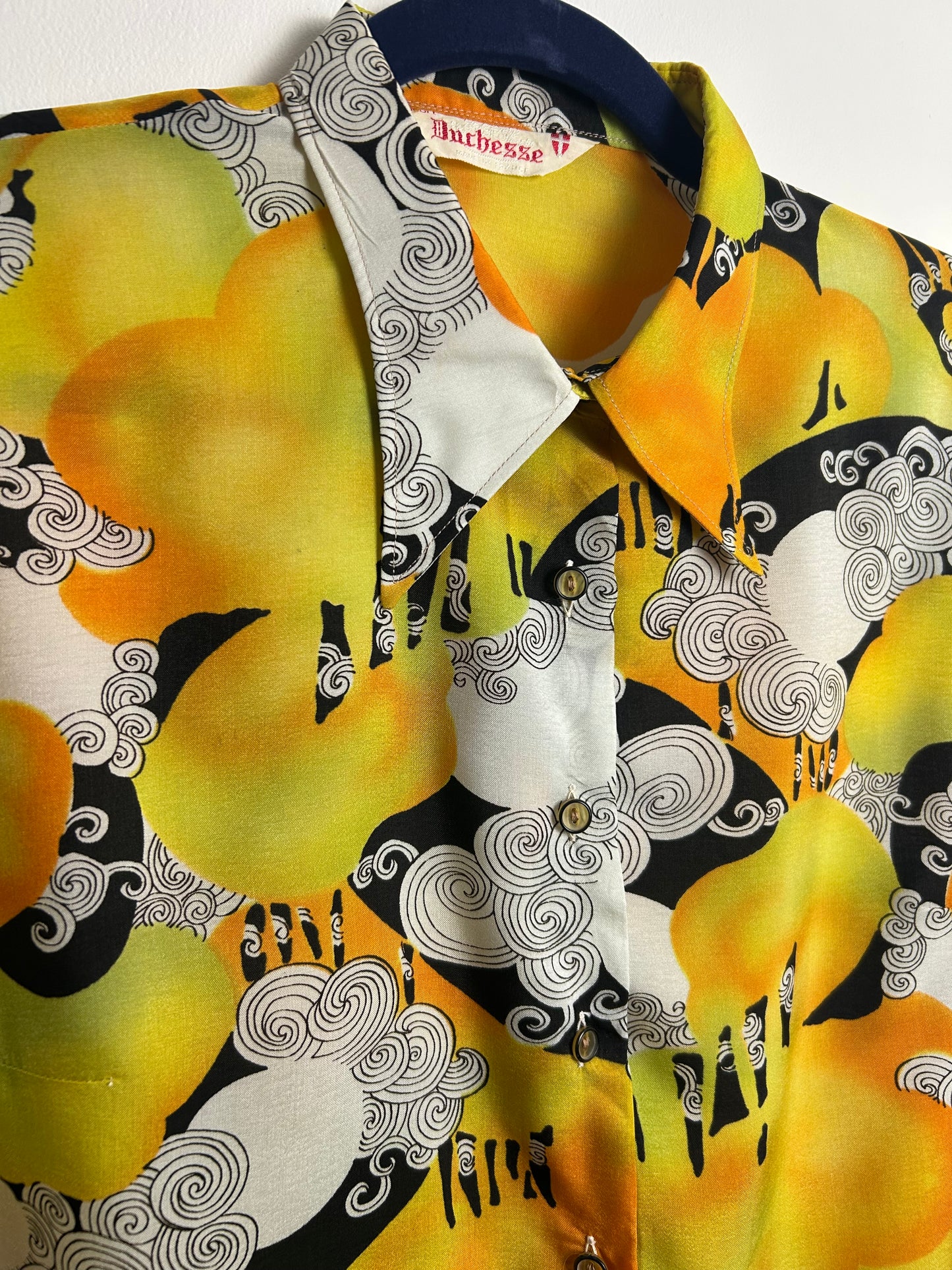 Vintage 1970s DUCHESSE Size 14-16 Yellow Orange Black & White Abstract Op Art Print Long Sleeve Shirt