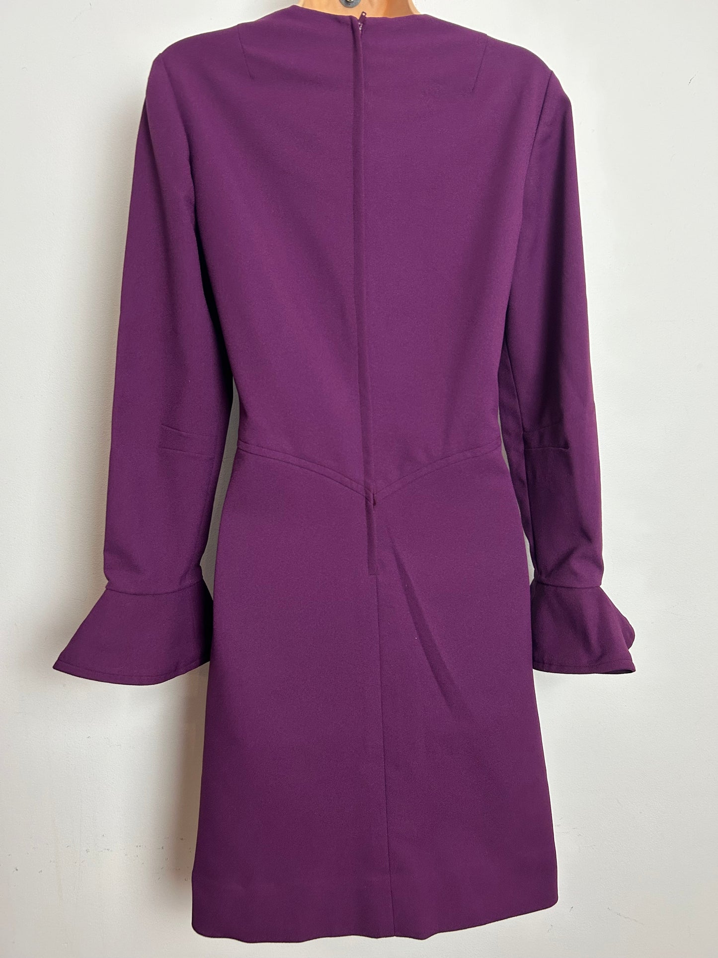 Vintage 1960s Size 12-14 Plum Purple Long Sleeve Flared Cuff Mod Shift Dress