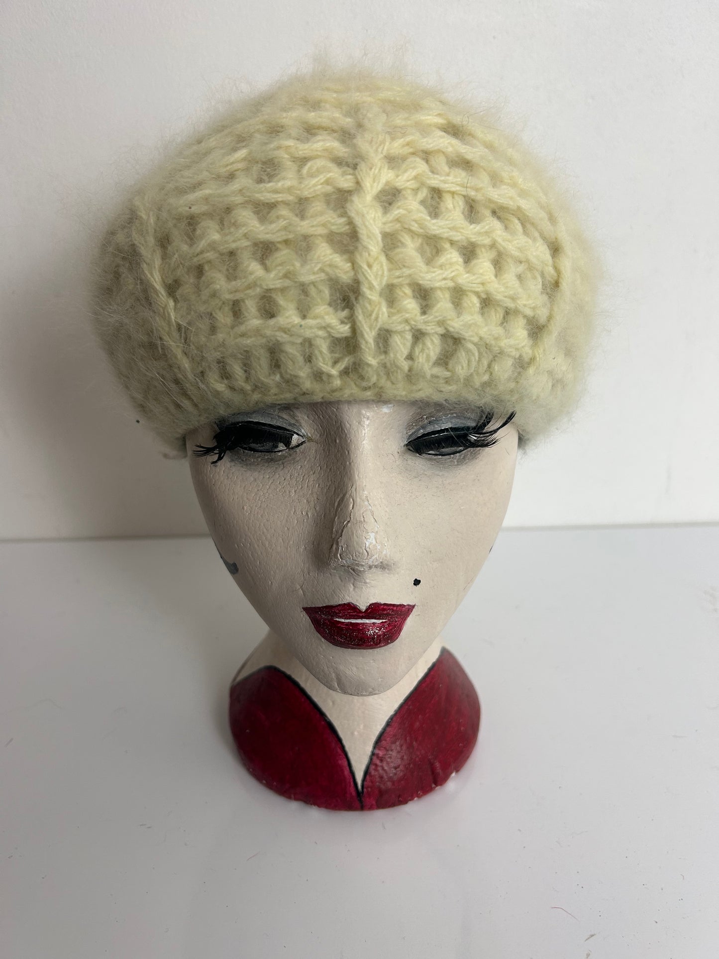 Vintage Cream Chunky Knit Angora & Wool Mix Beret Beanie Style Hat