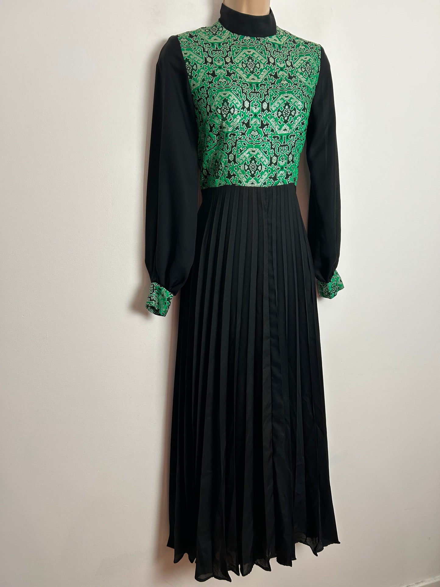 Vintage 1960s SHUBETTE UK Size 6 Black Green & Silver Brocade Pleated Occasion Evening Maxi Dress