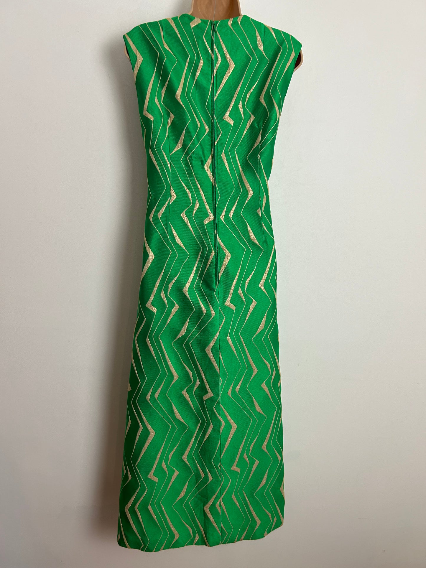Vintage 1960s UK Size 8-10 Gorgeous Green & Metallic Gold Zig Zag Stripe Occasion Evening Midi Dress
