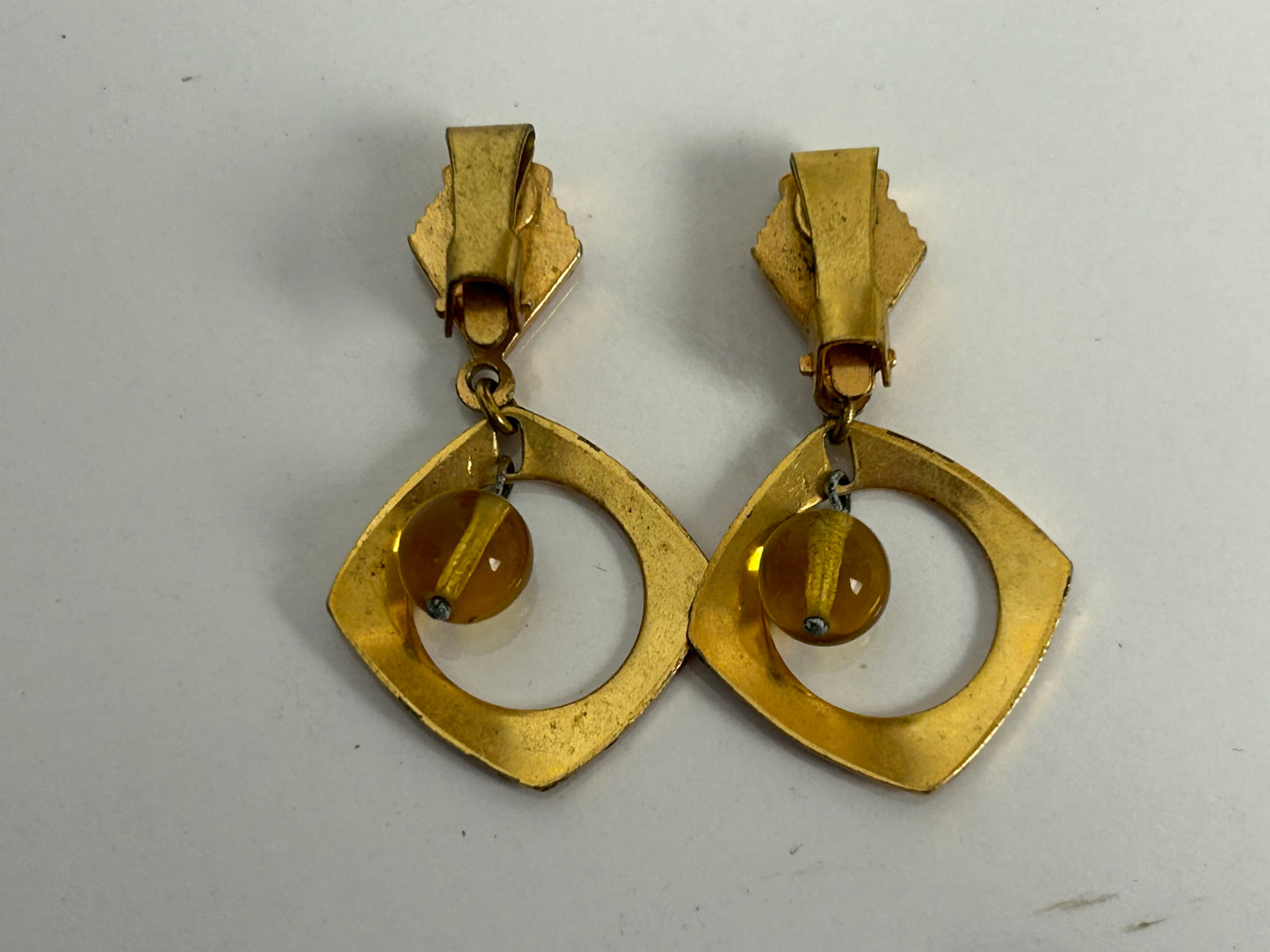 Vintage 1960s Gold Tone Etched Dangle Earrings With Amber Coloured Glass Bead Dropet