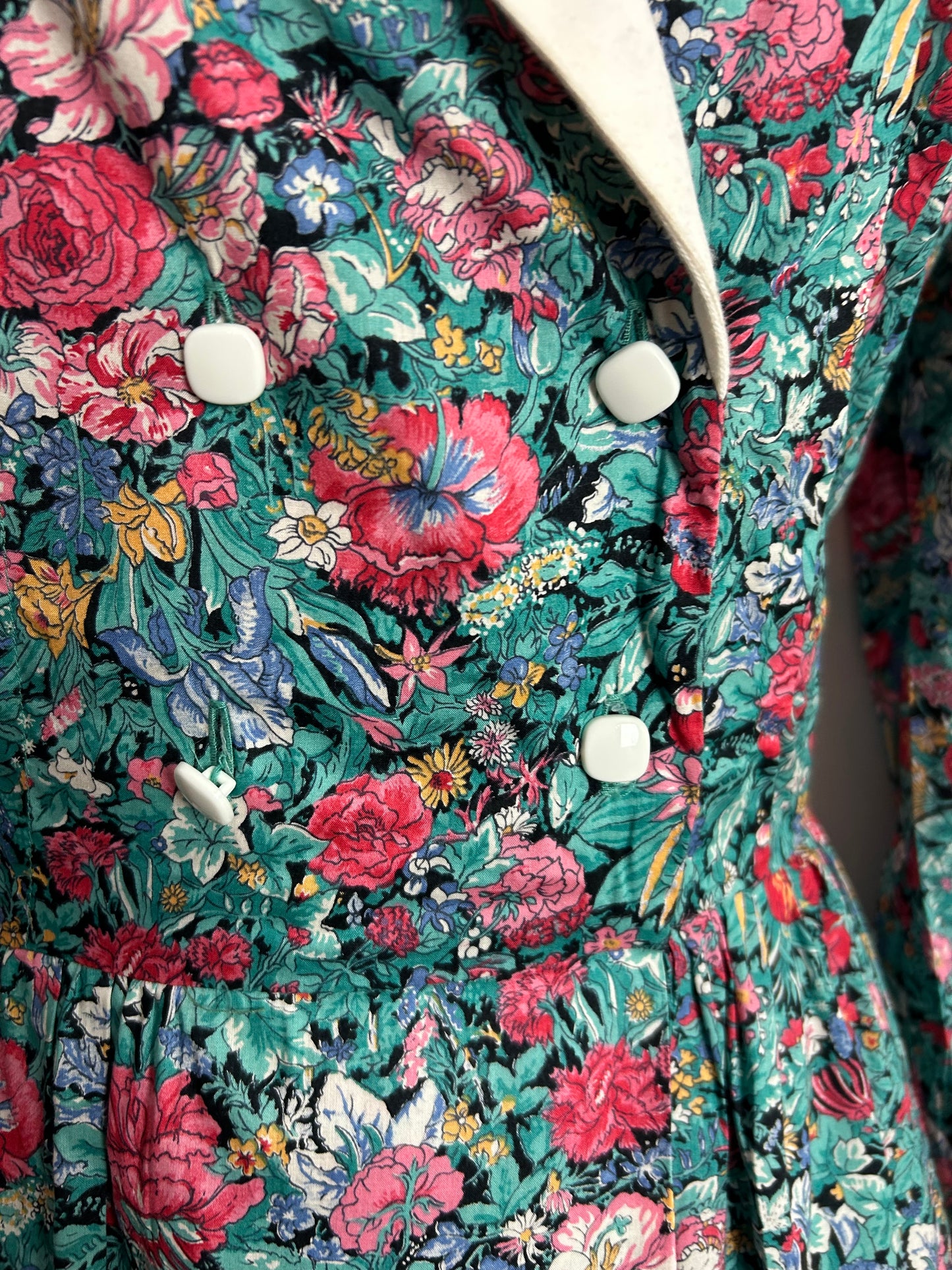 Vintage 1980s MARION DONALDSON UK Size 12 Black Green & Coral Floral LIBERTY Print Mock Wrap Cotton Day Dress