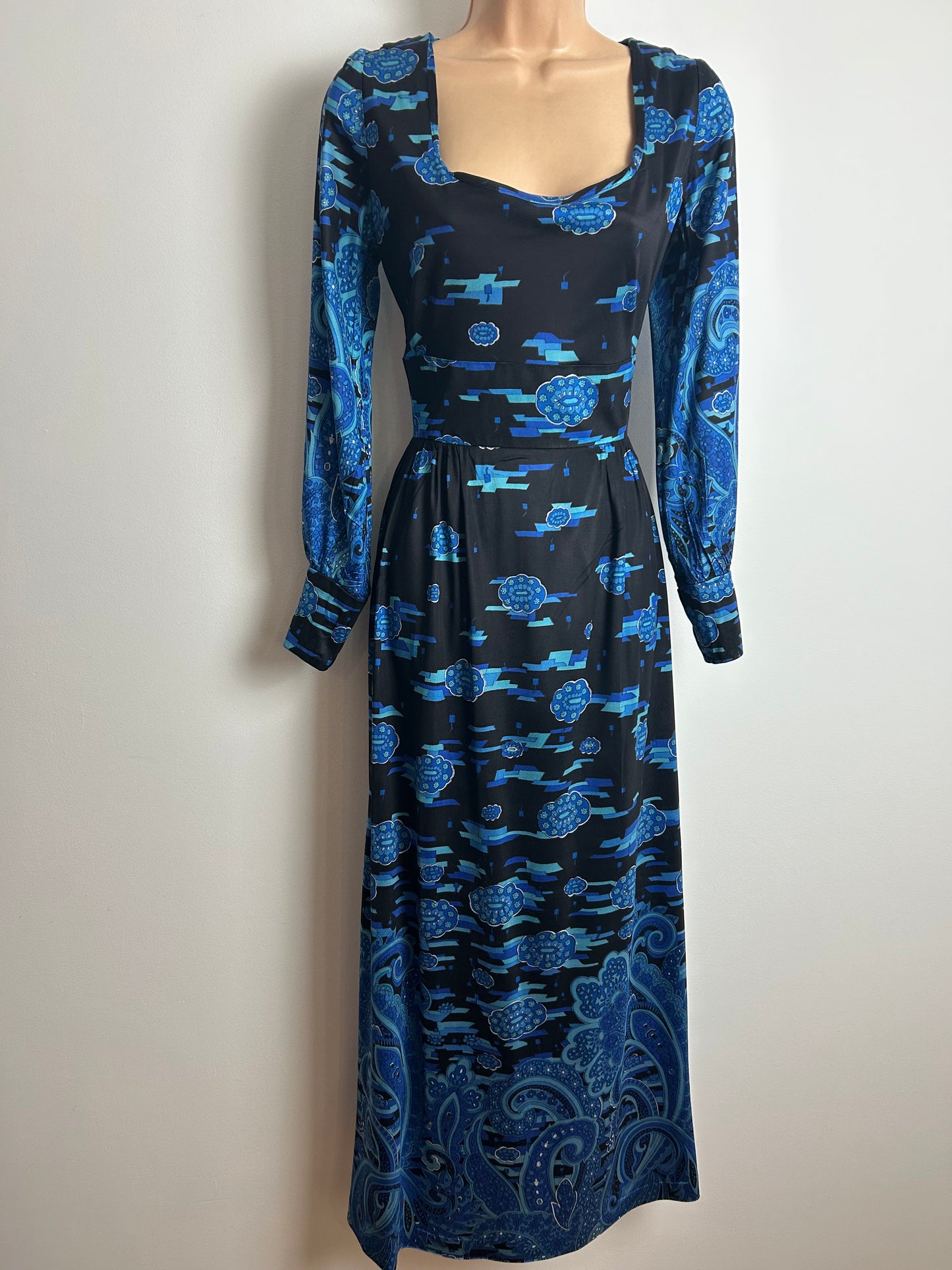 Vintage 1970s BERKERTEX Size 12 Black & Blue Tones Abstract Print Long Sleeve Maxi Dress
