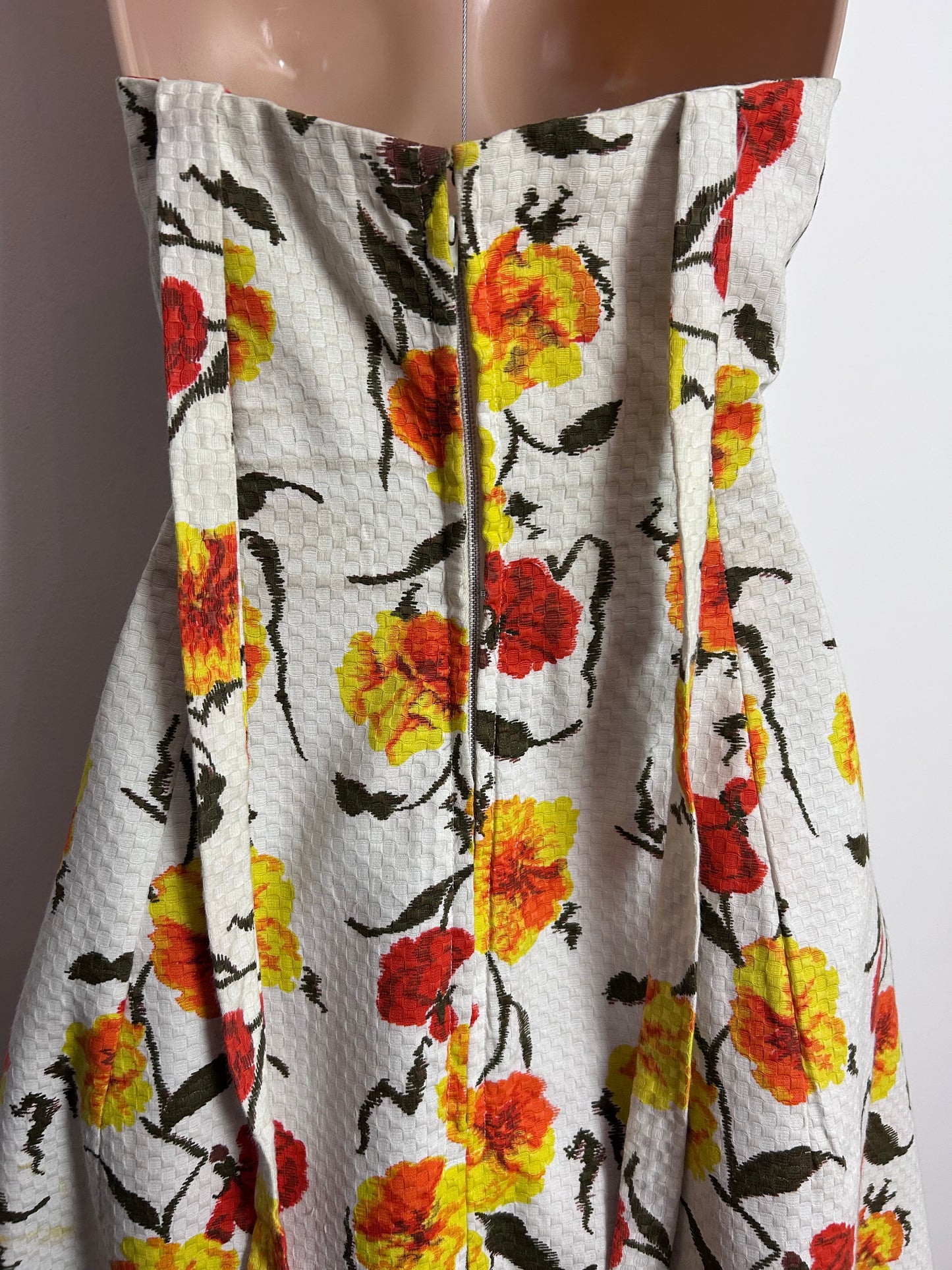Vintage 1950s RICCI MICHAELS MAYFAIR Size 6-8 Off White Orange & Yellow Floral Print Strapless Boned Prom Dress