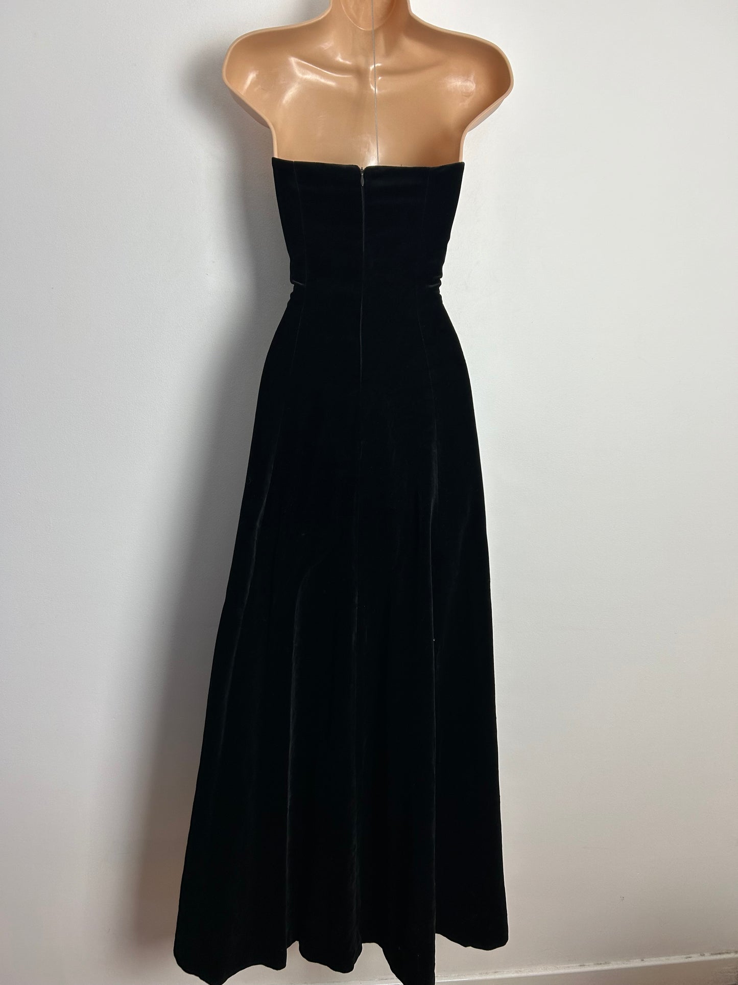 Vintage 1980s LAURA ASHLEY DEADSTOCK UK Size 12 (Size 16 On Label) Black Velvet Strapless Evening Gown