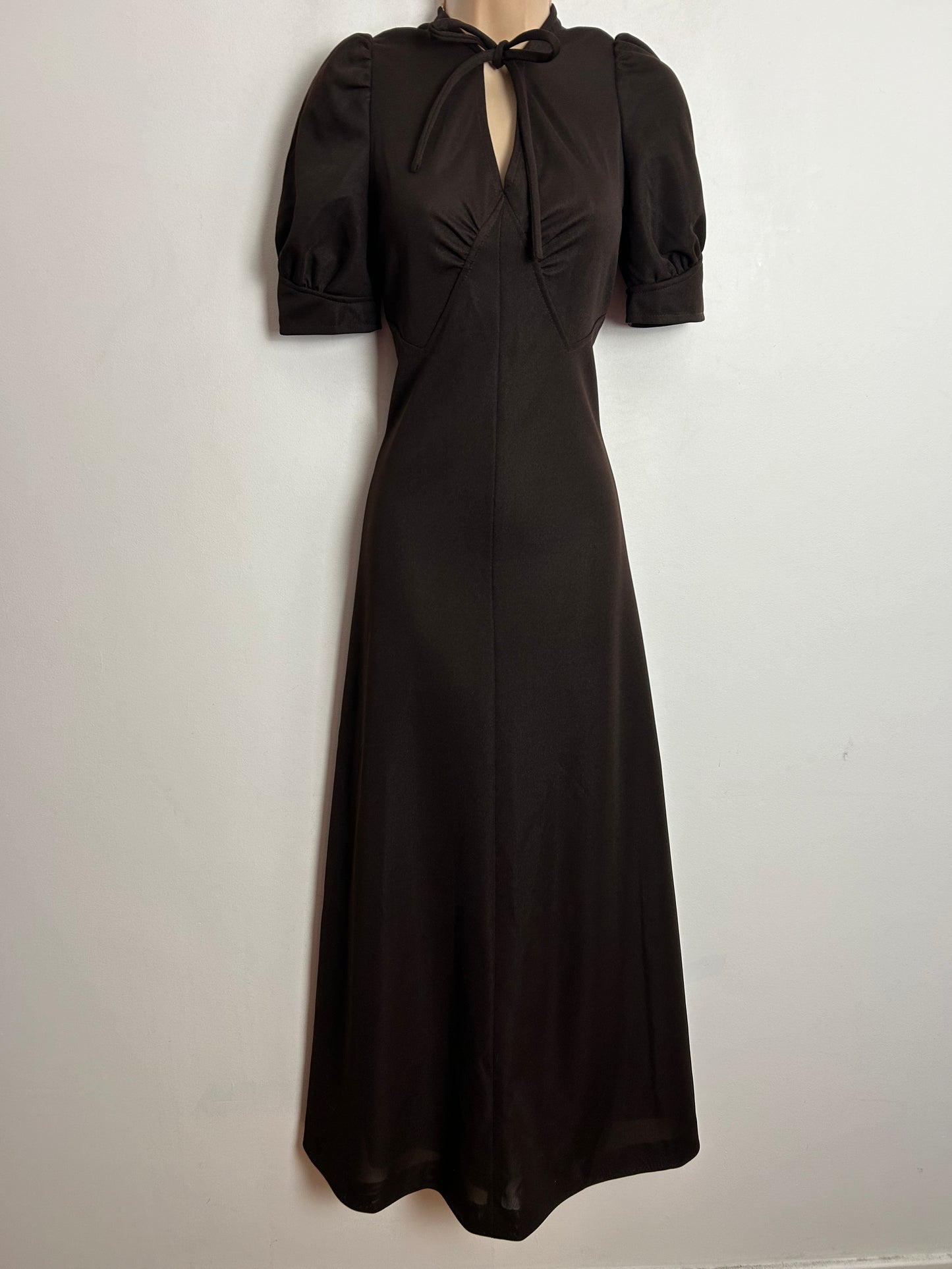 Vintage 1970s UK Size 6-8 Chocolate Brown Short Sleeve Tie Neck Boho Maxi Dress