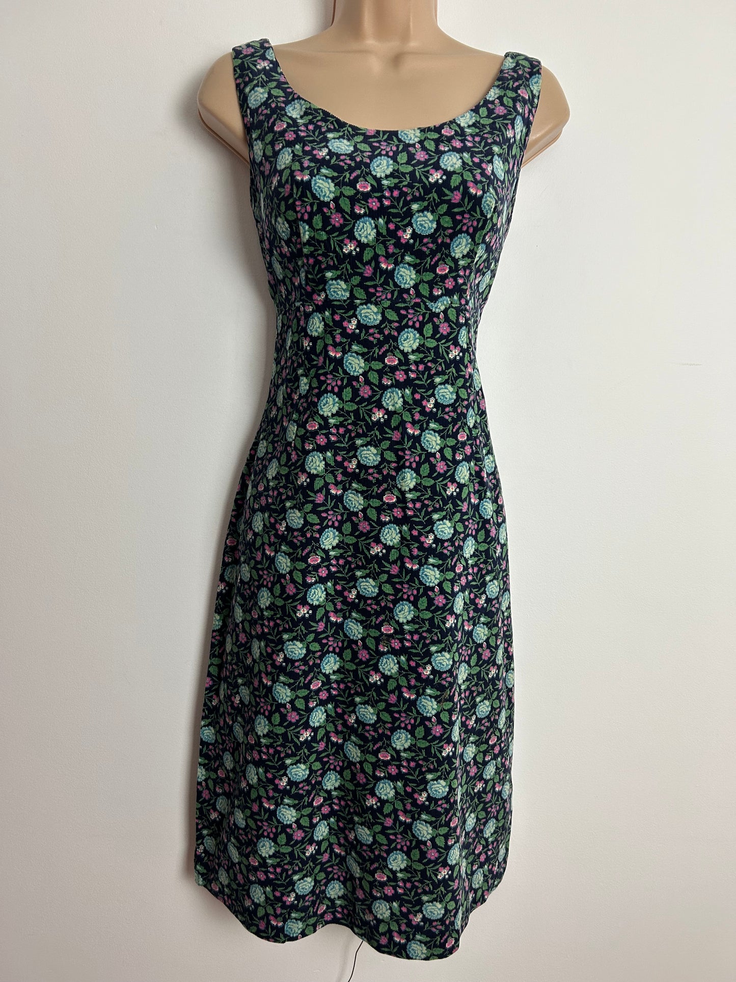 Vintage 1970s FLORINE PARIS Size 8 Navy Blue Pink & Green Floral Print Needlecord Corduroy Day Dress