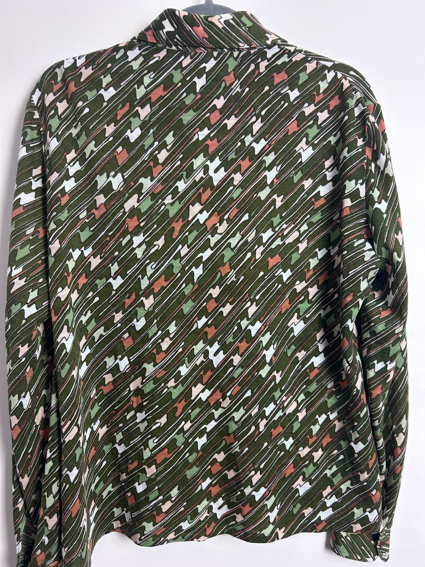 Vintage 1970s TRICOSA UK Size 14-16 Dark Green Abstract Stripe Print Long Sleeve Shirt