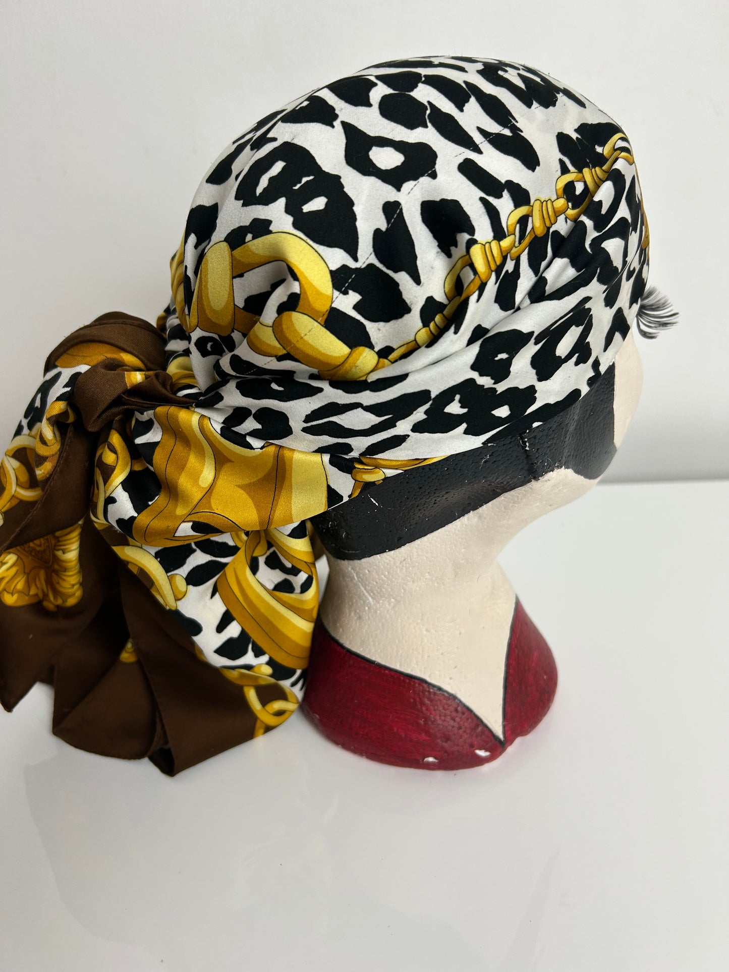 Vintage Made In Italy Brown Black White & Gold Leopard Animal & Chain Print Scarf 88cm x 90cm