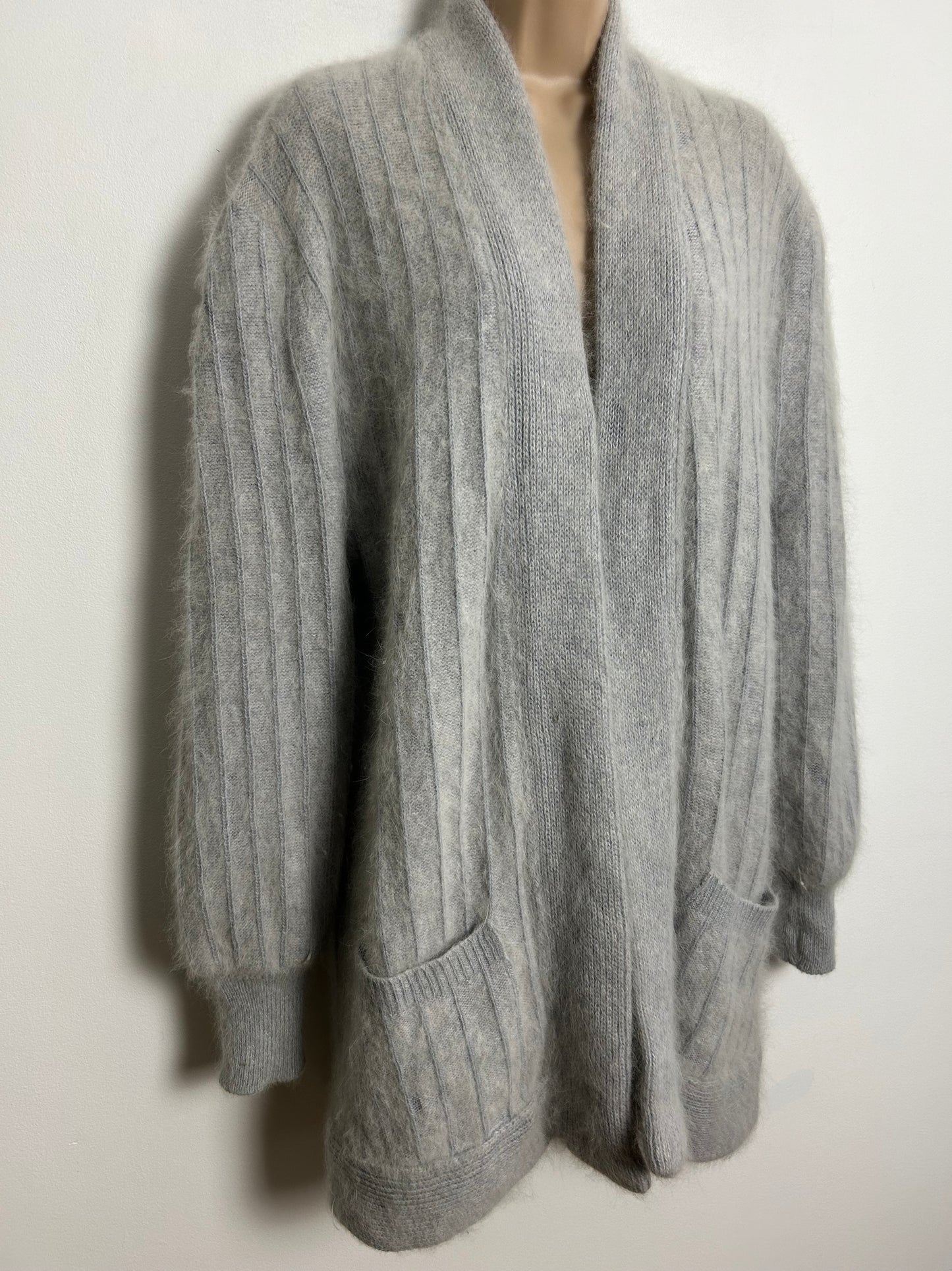 Vintage 1980s One Size Up To Size 16 Pale Grey Angora Mix Long Sleeve Open Fronted Cardigan